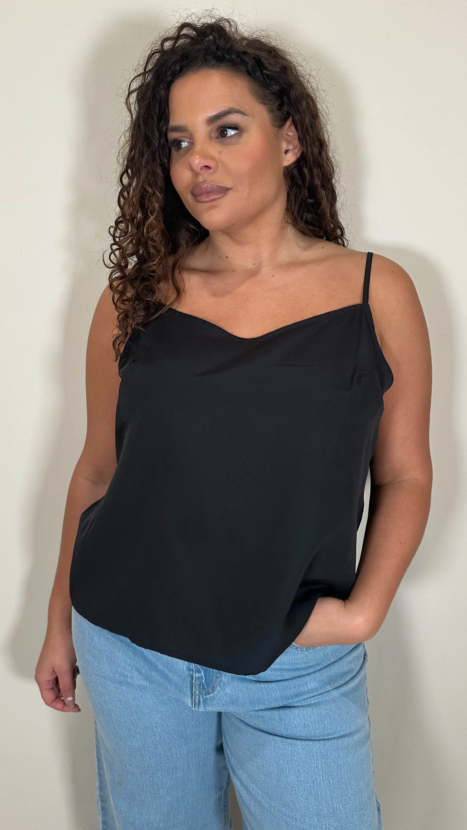 CurveWow Basic Woven Swing Vest Black - Image 5