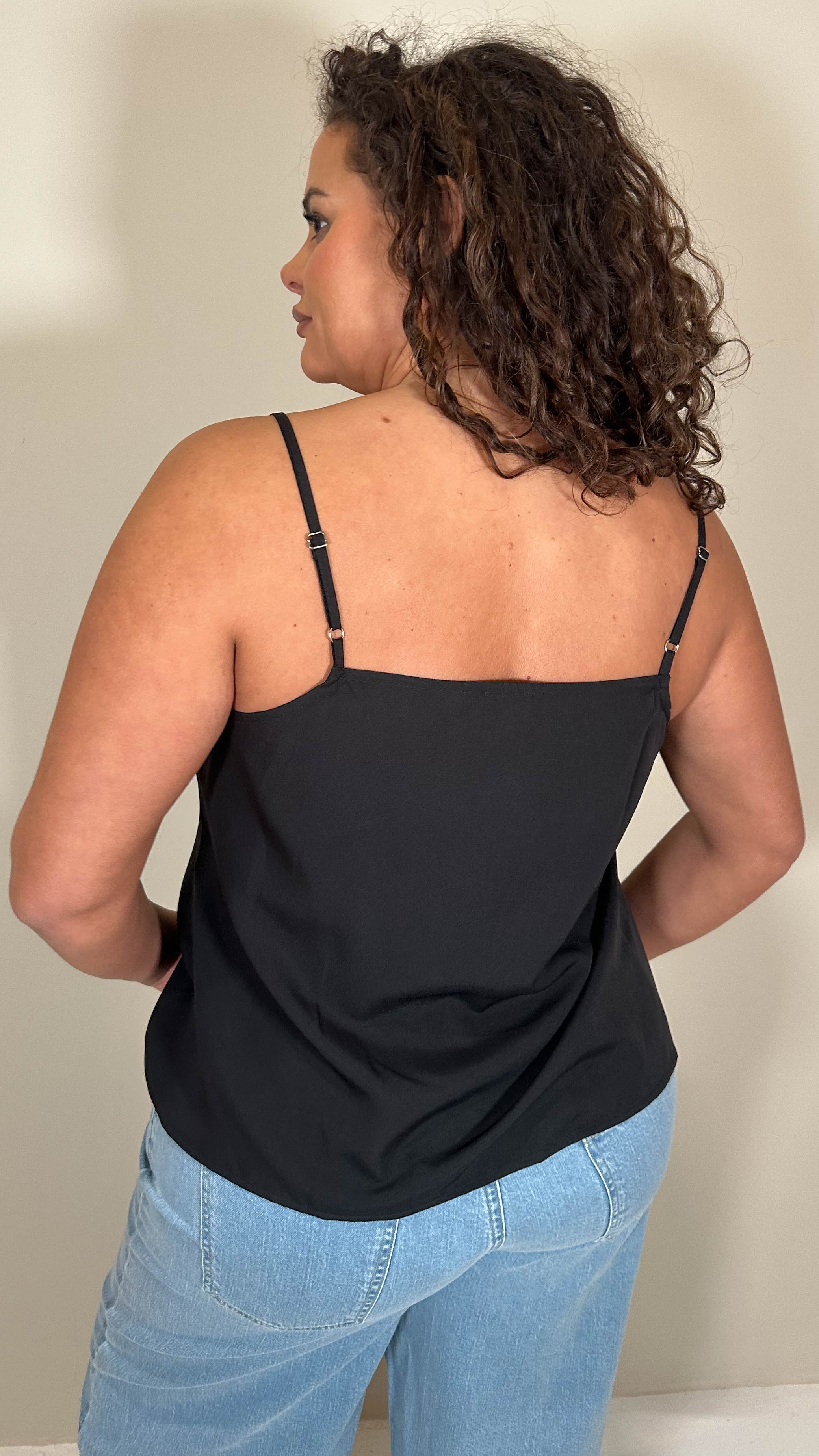CurveWow Basic Woven Swing Vest Black - Image 6