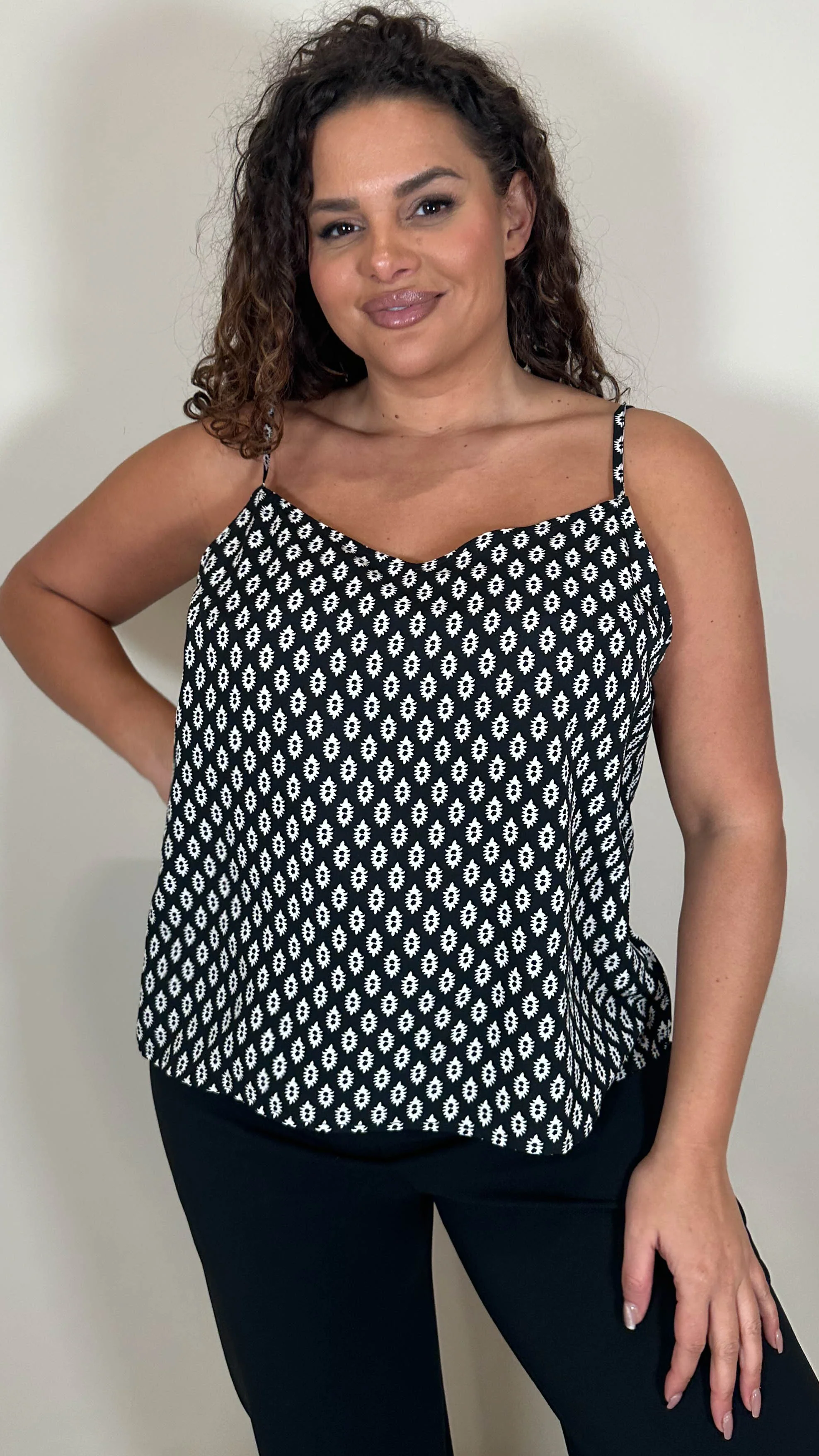 CurveWow Basic Woven Swing Vest Mono Geo - Image 4