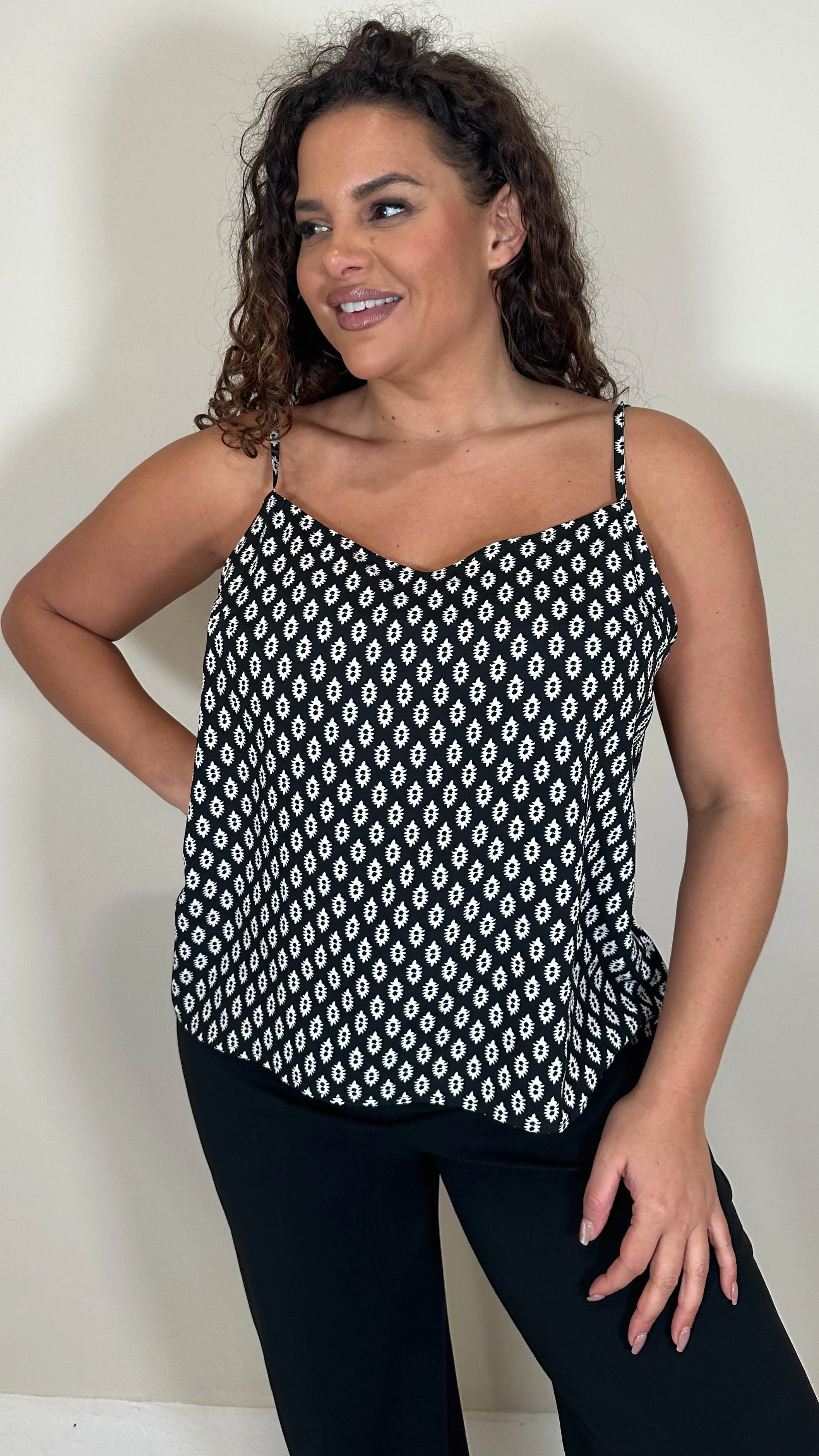 CurveWow Basic Woven Swing Vest Mono Geo - Image 5