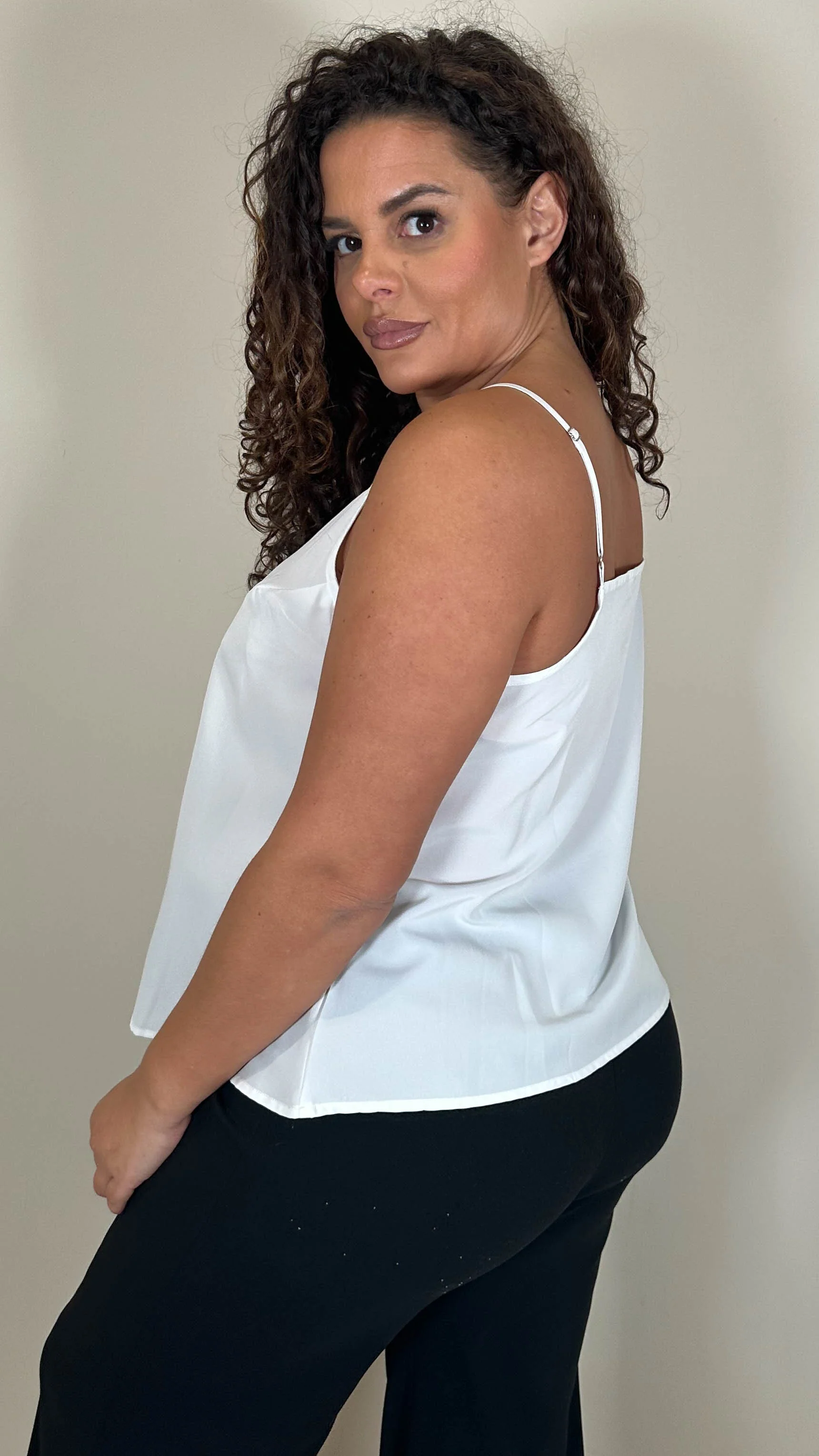 CurveWow Basic Woven Swing Vest White - Image 6