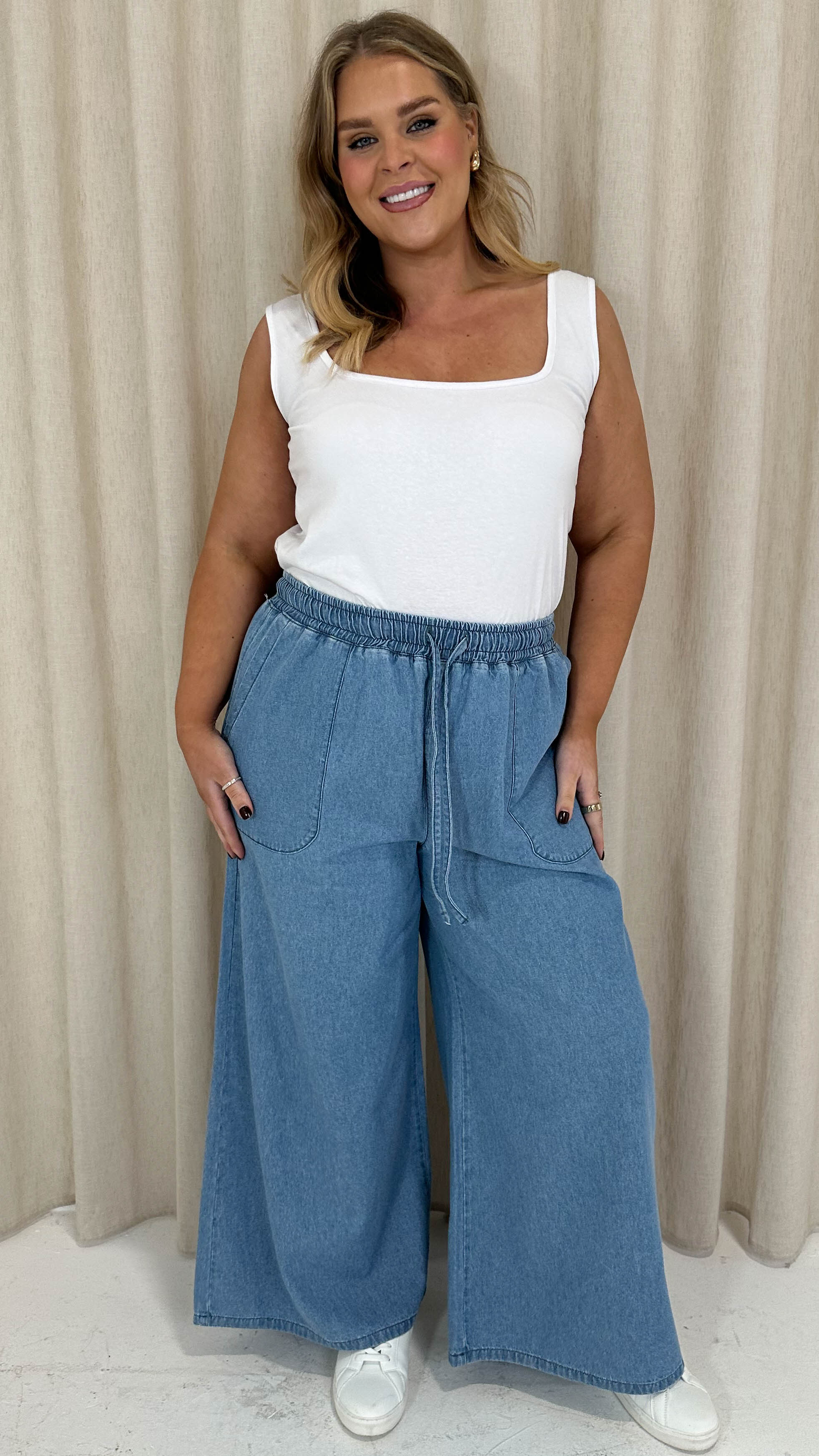 CurveWow Chambray Wide Leg Trousers Light Wash - Image 6
