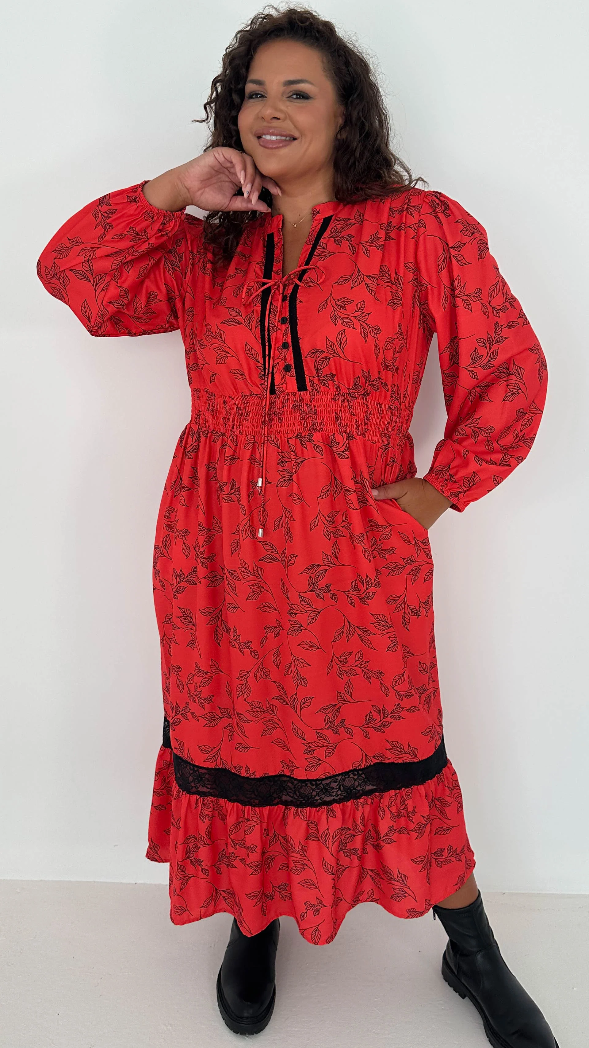 CurveWow Lace Insert Printed Midi Dress Red Leaf - Image 6