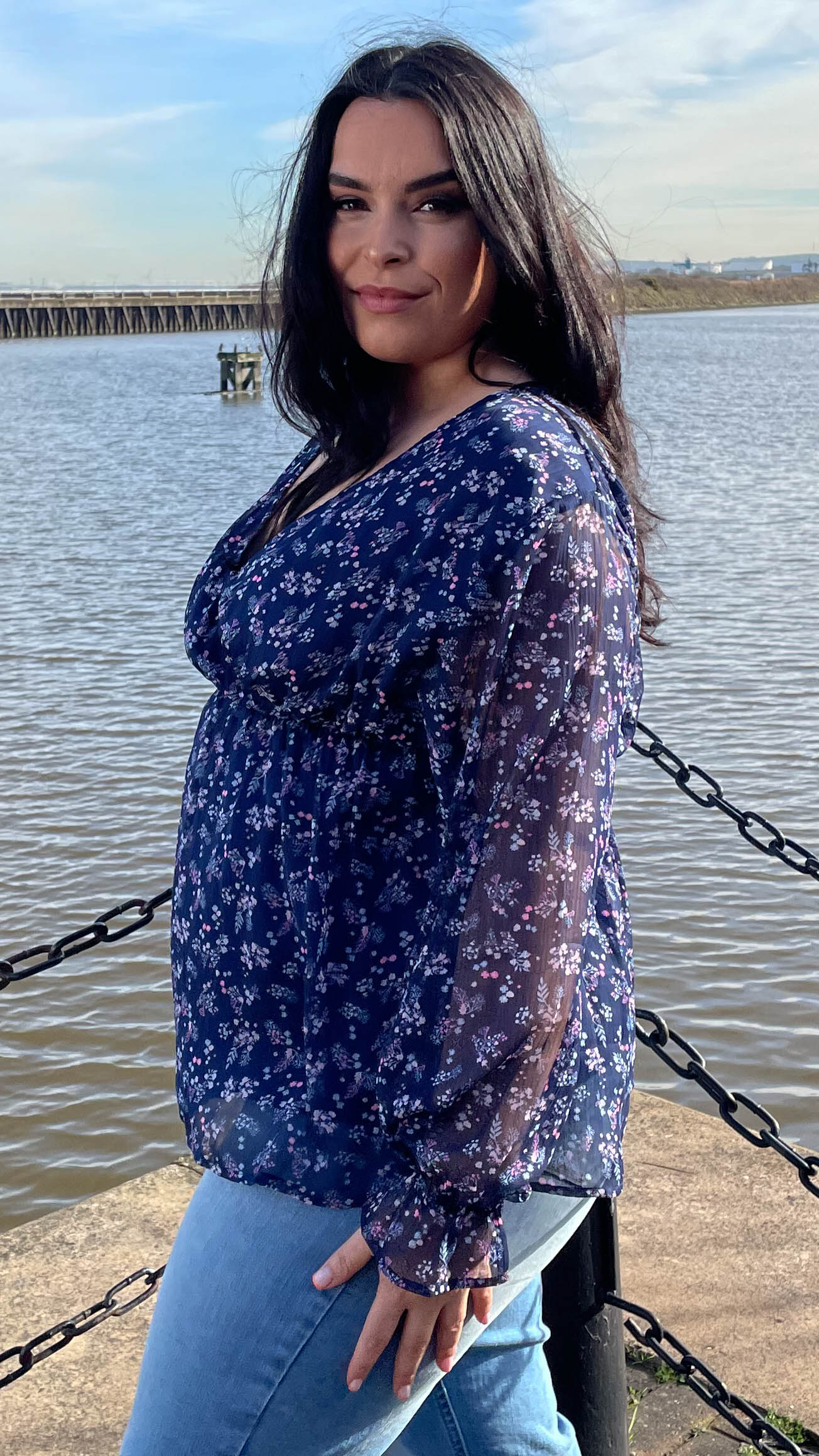 CurveWow Wrap Top Navy Ditsy Floral - Image 2