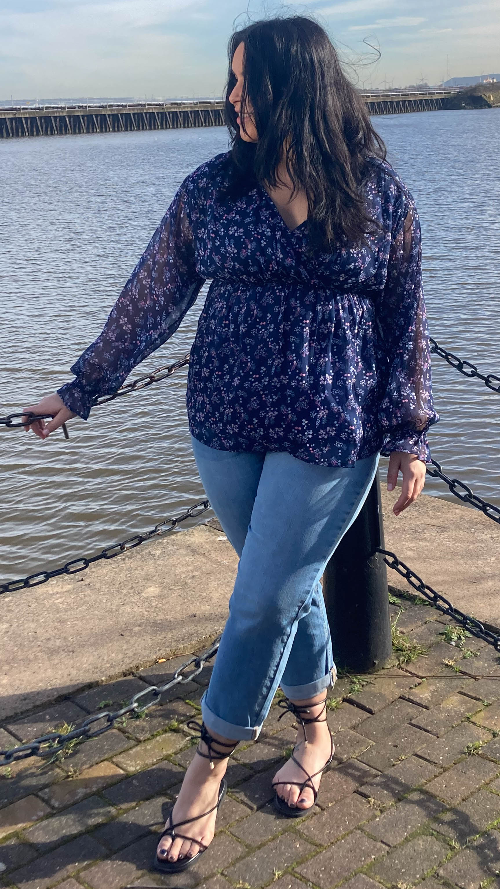 CurveWow Wrap Top Navy Ditsy Floral - Image 5