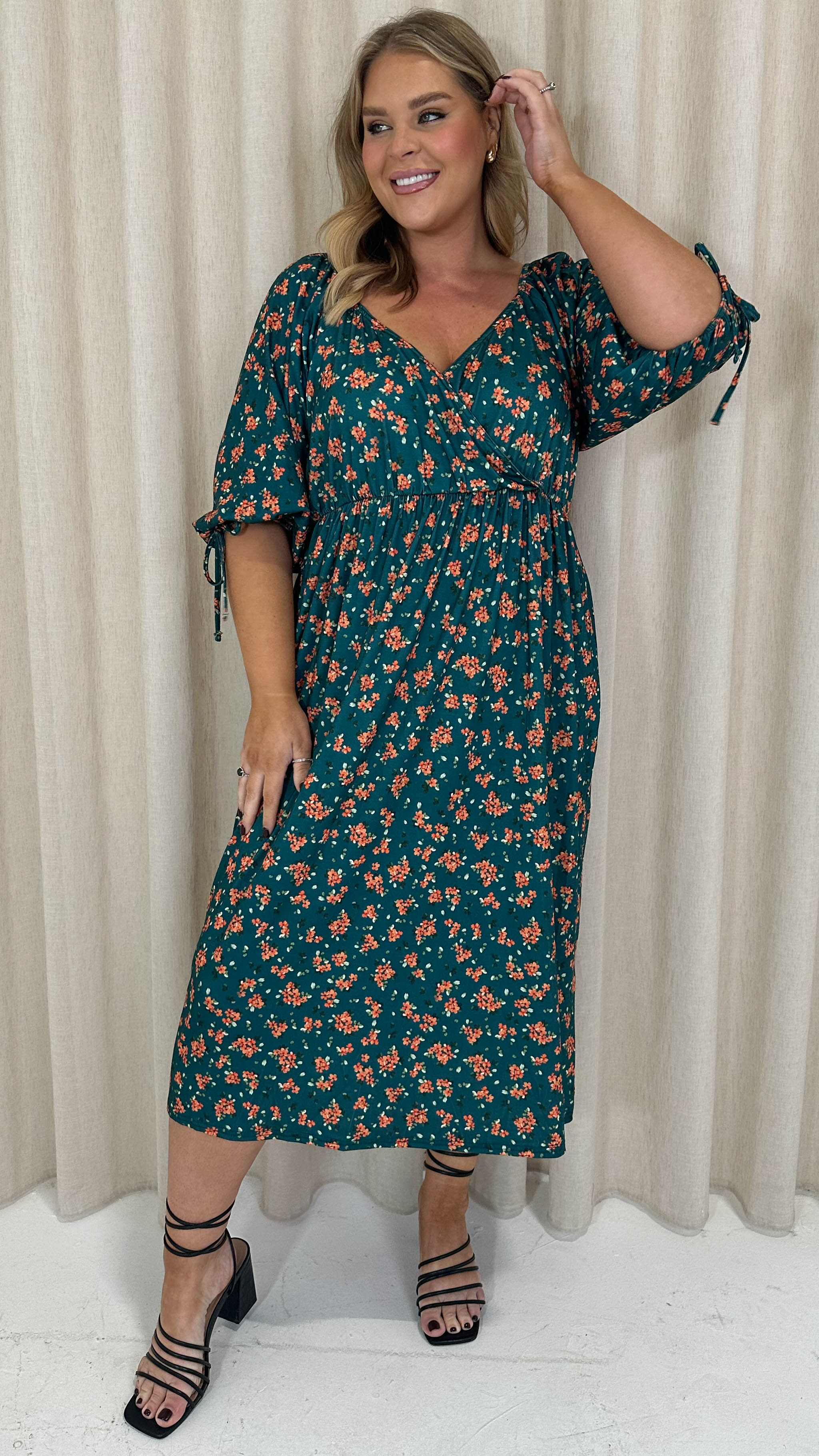 CurveWow Wrap 3/4 Balloon Sleeve Dress Green Floral - Image 6
