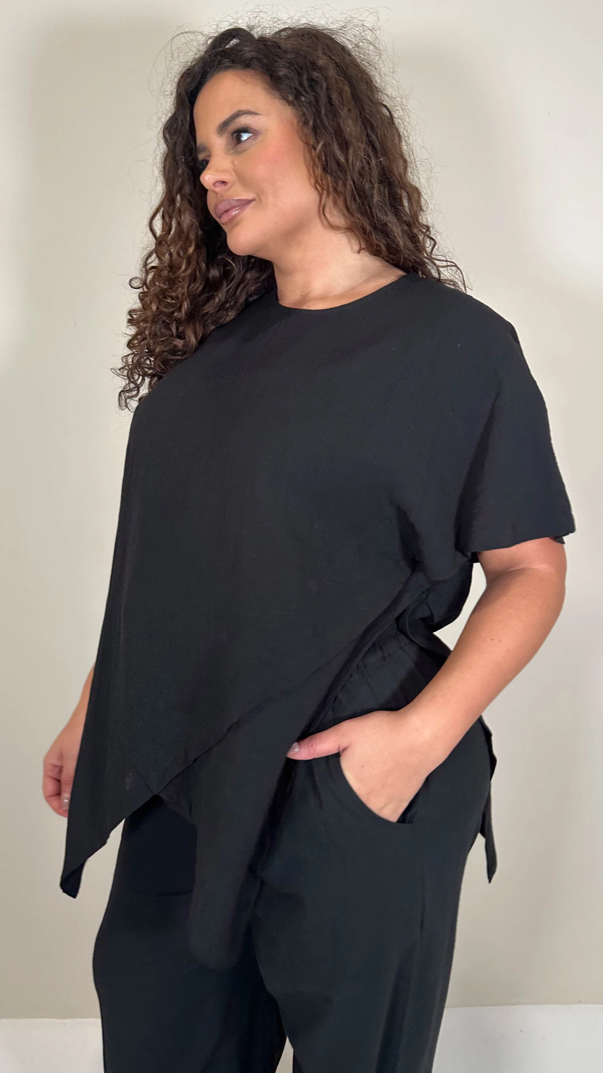 CurveWow Asymmetric Top Black - Image 6