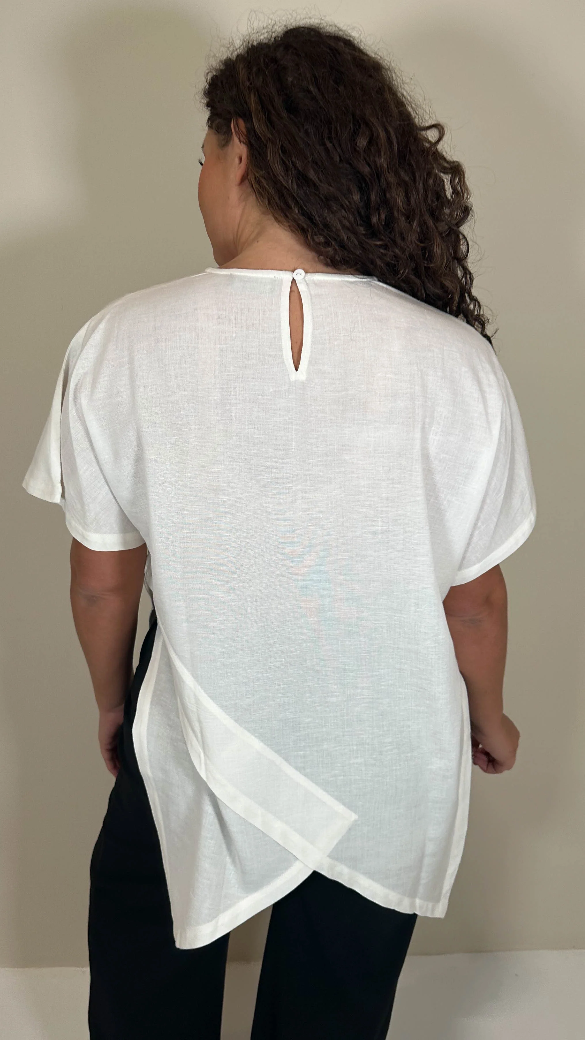 CurveWow Asymmetric Top White - Image 8