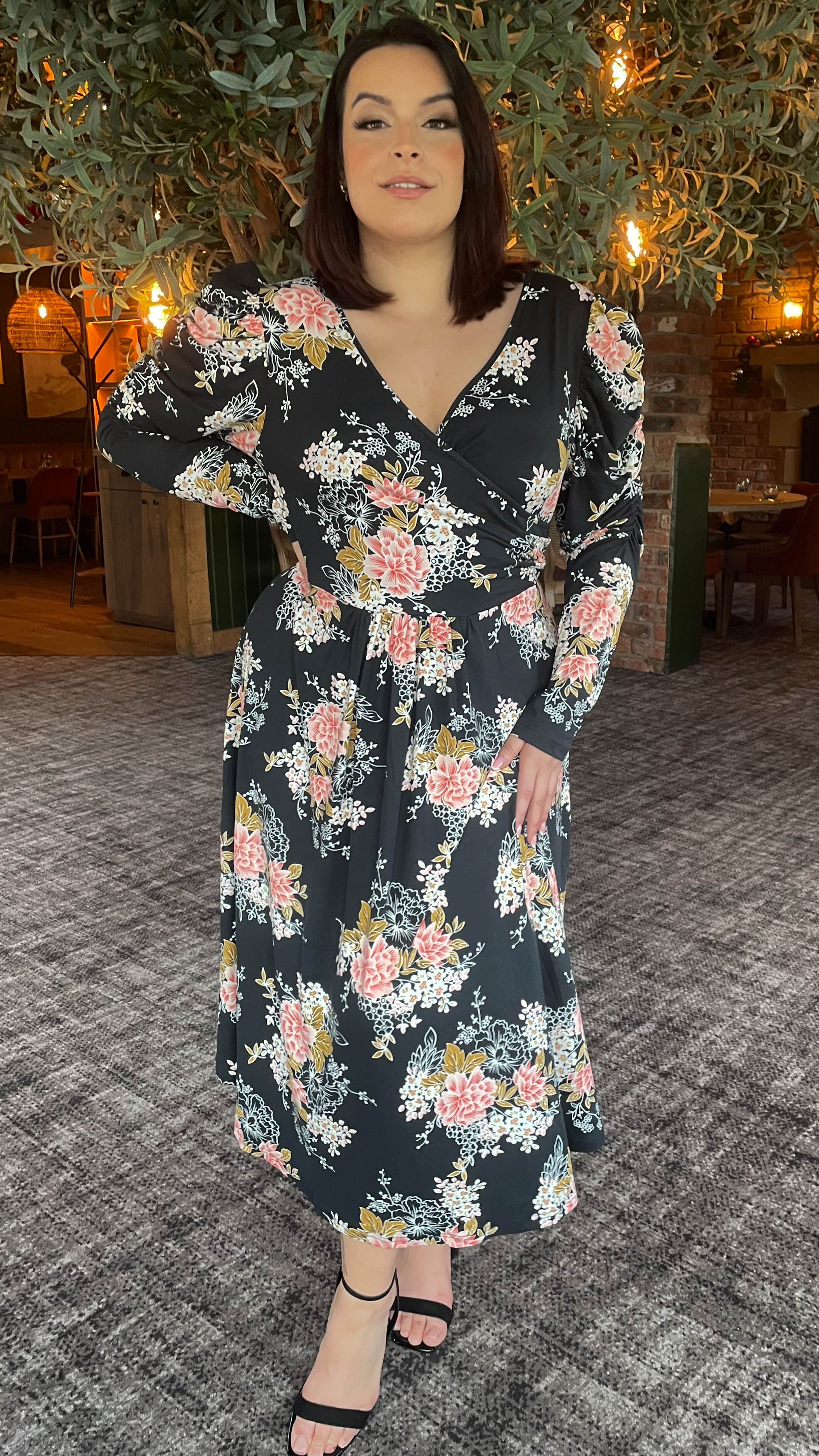 CurveWow Balloon Sleeve Midi Dress Black Floral - Image 8