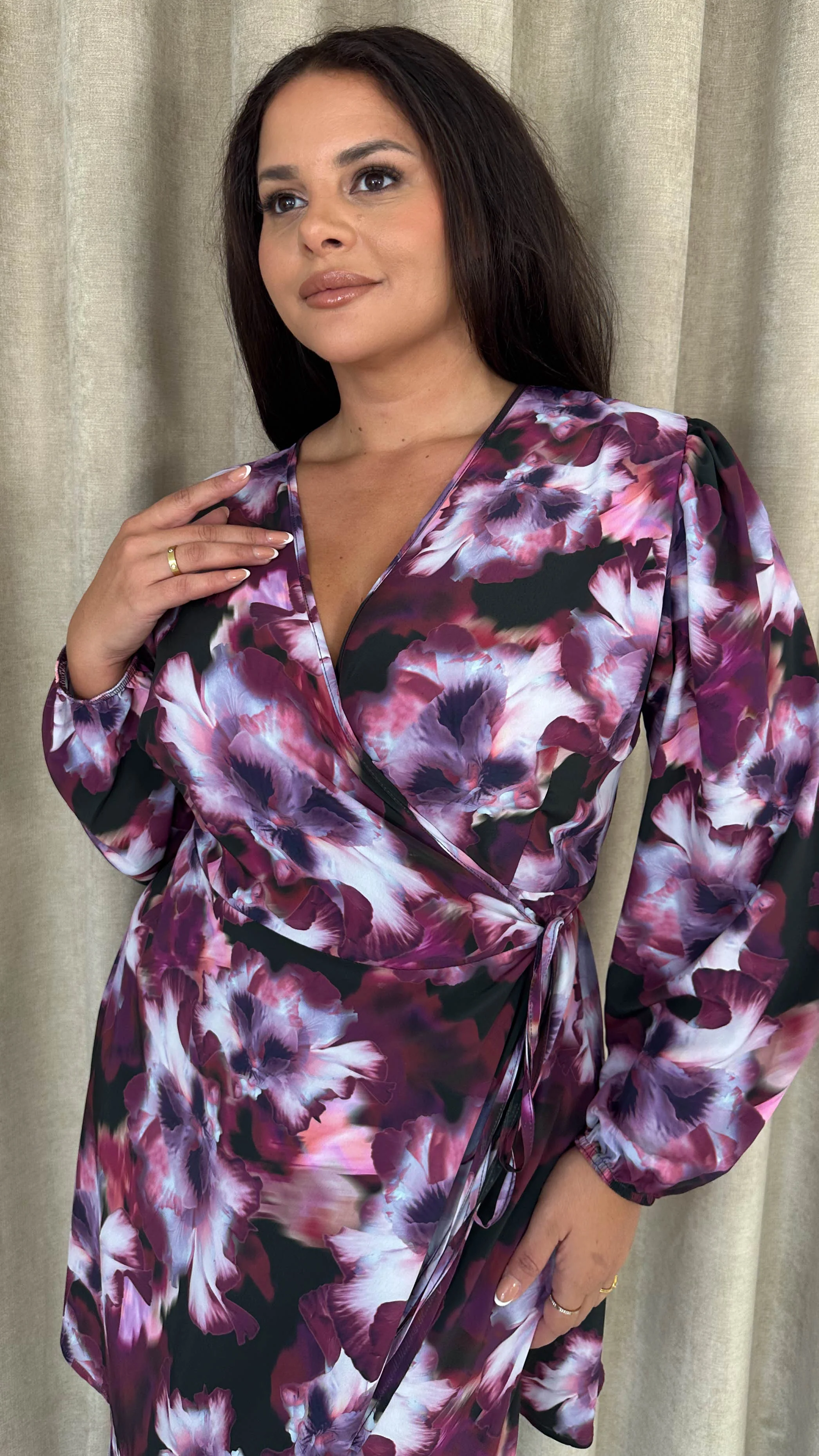 CurveWow Balloon Sleeve Wrap Mini Dress Multi Floral - Image 2