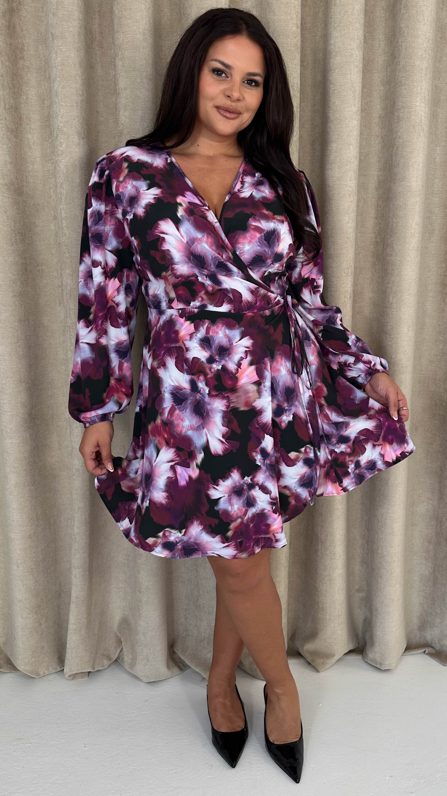 CurveWow Balloon Sleeve Wrap Mini Dress Multi Floral - Image 4