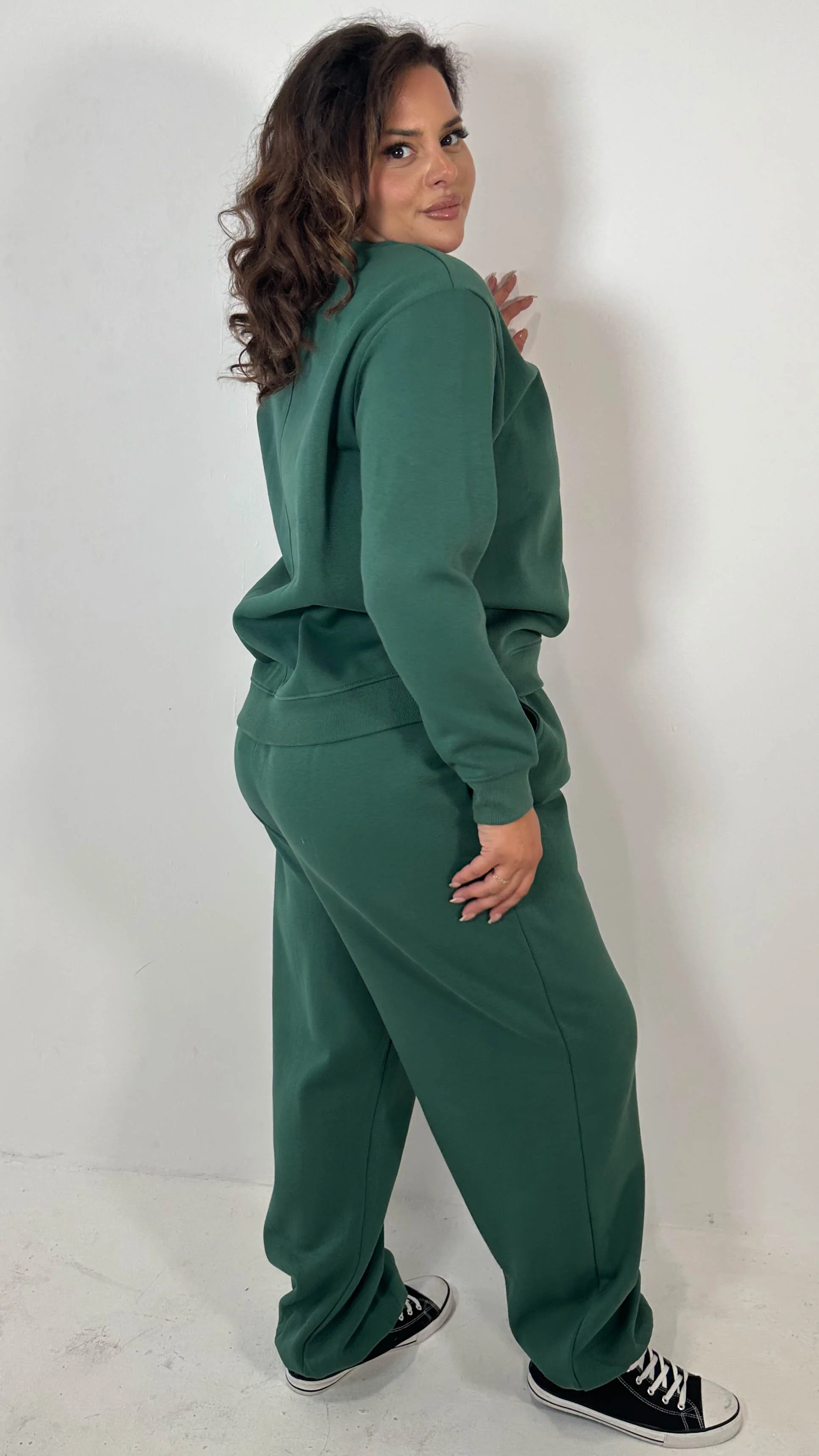 CurveWow Basic Crew Neck Sweat Green - Image 6