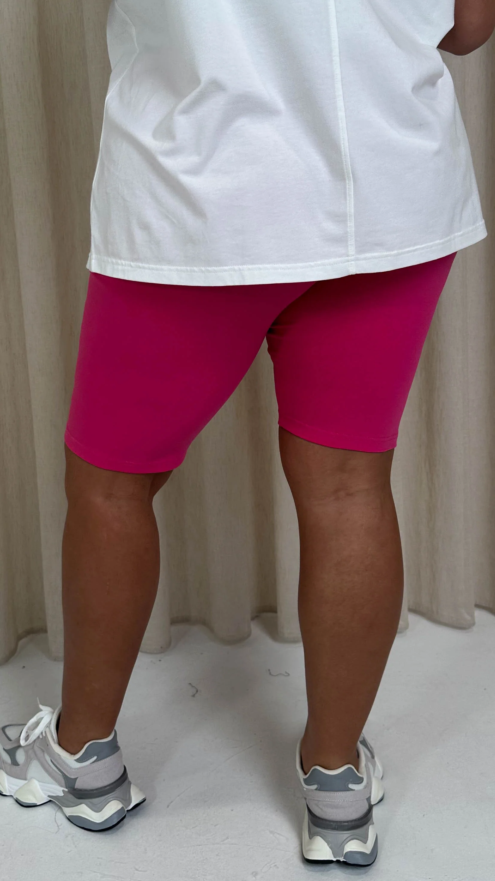 CurveWow  Basic Cycling Short Bright Pink - Image 9