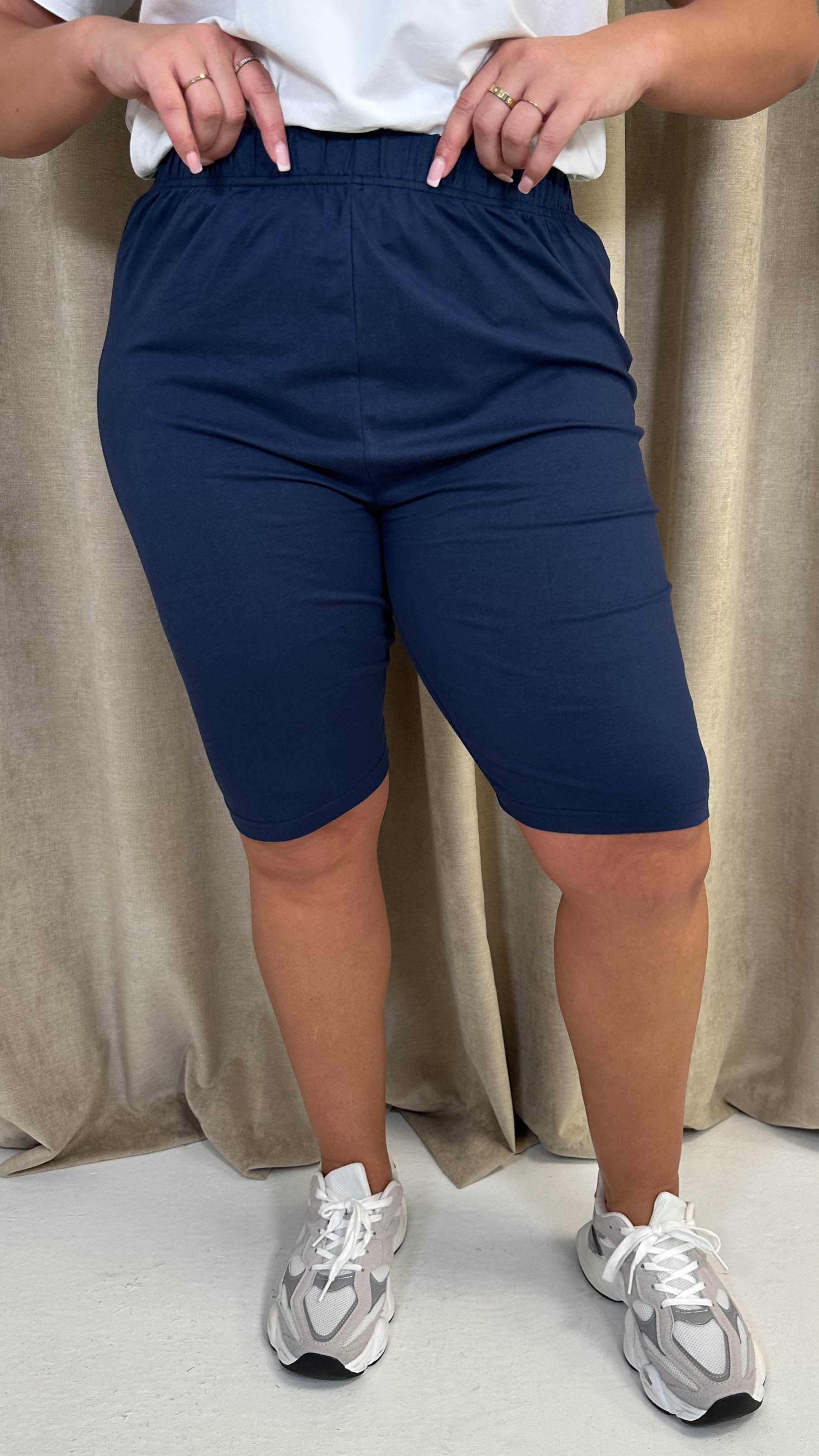 Tops & Bottoms