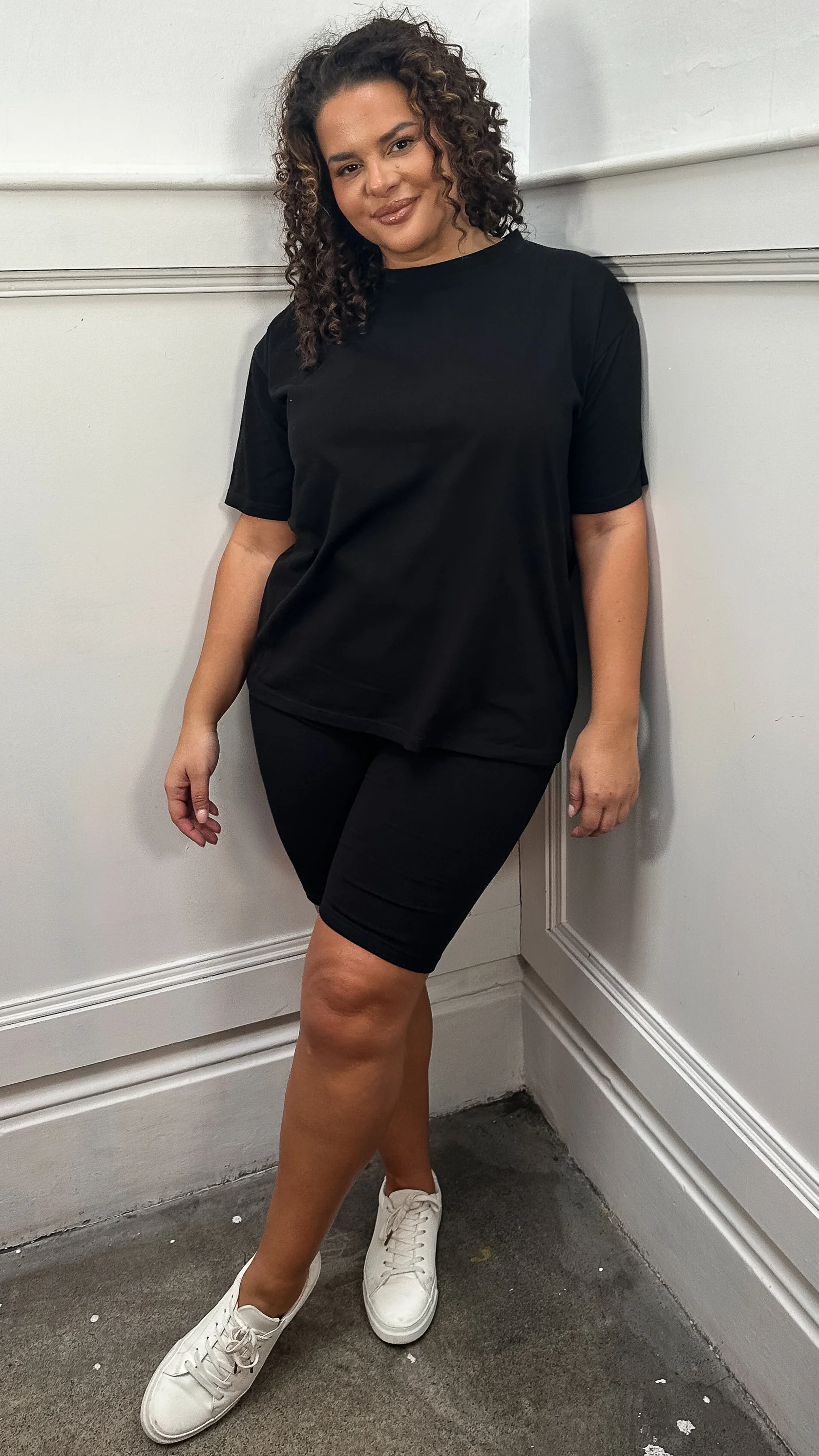 CurveWow Basic T-Shirt & Cycle Short Set Black - Image 6