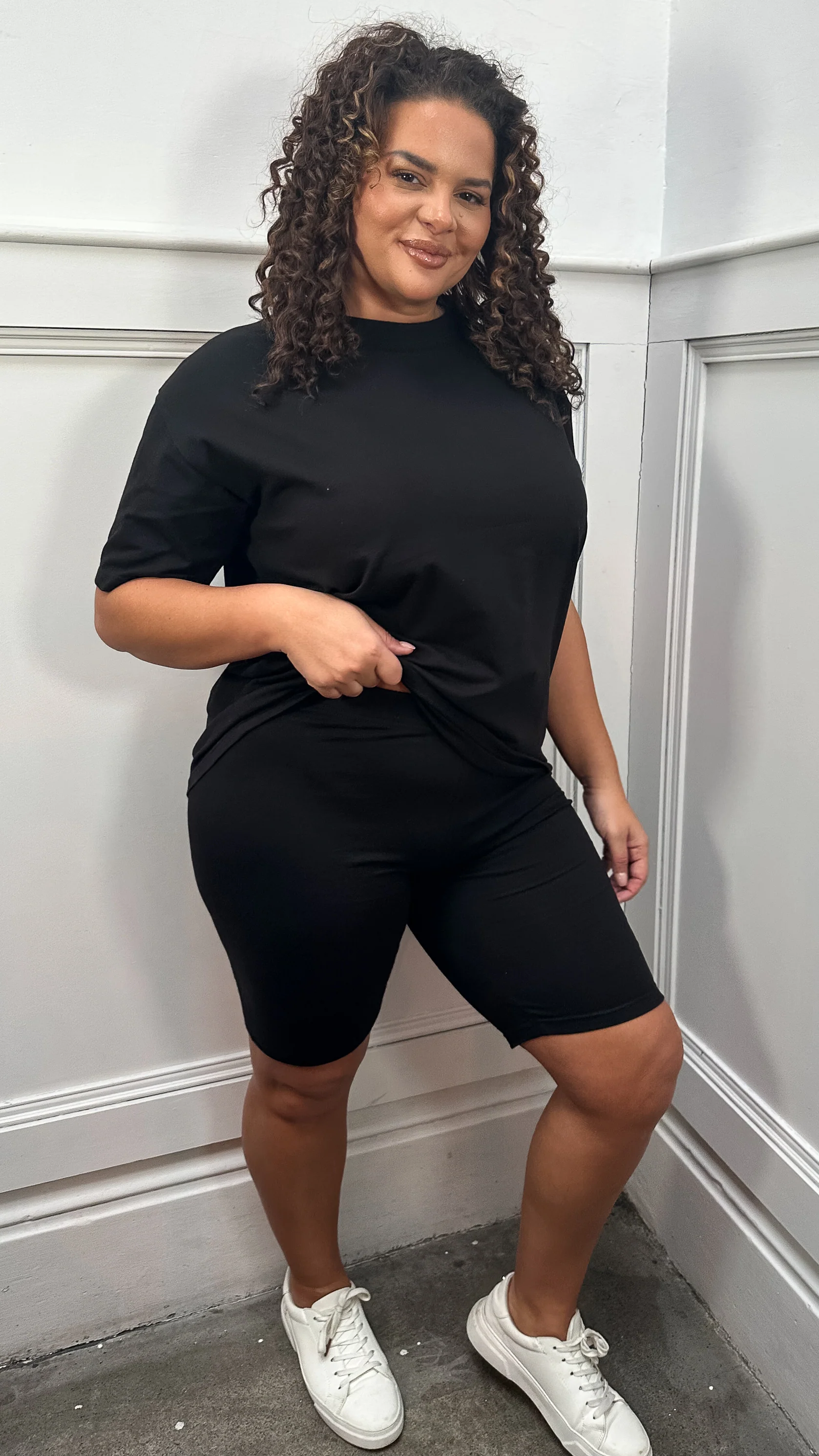 CurveWow Basic T-Shirt & Cycle Short Set Black - Image 7
