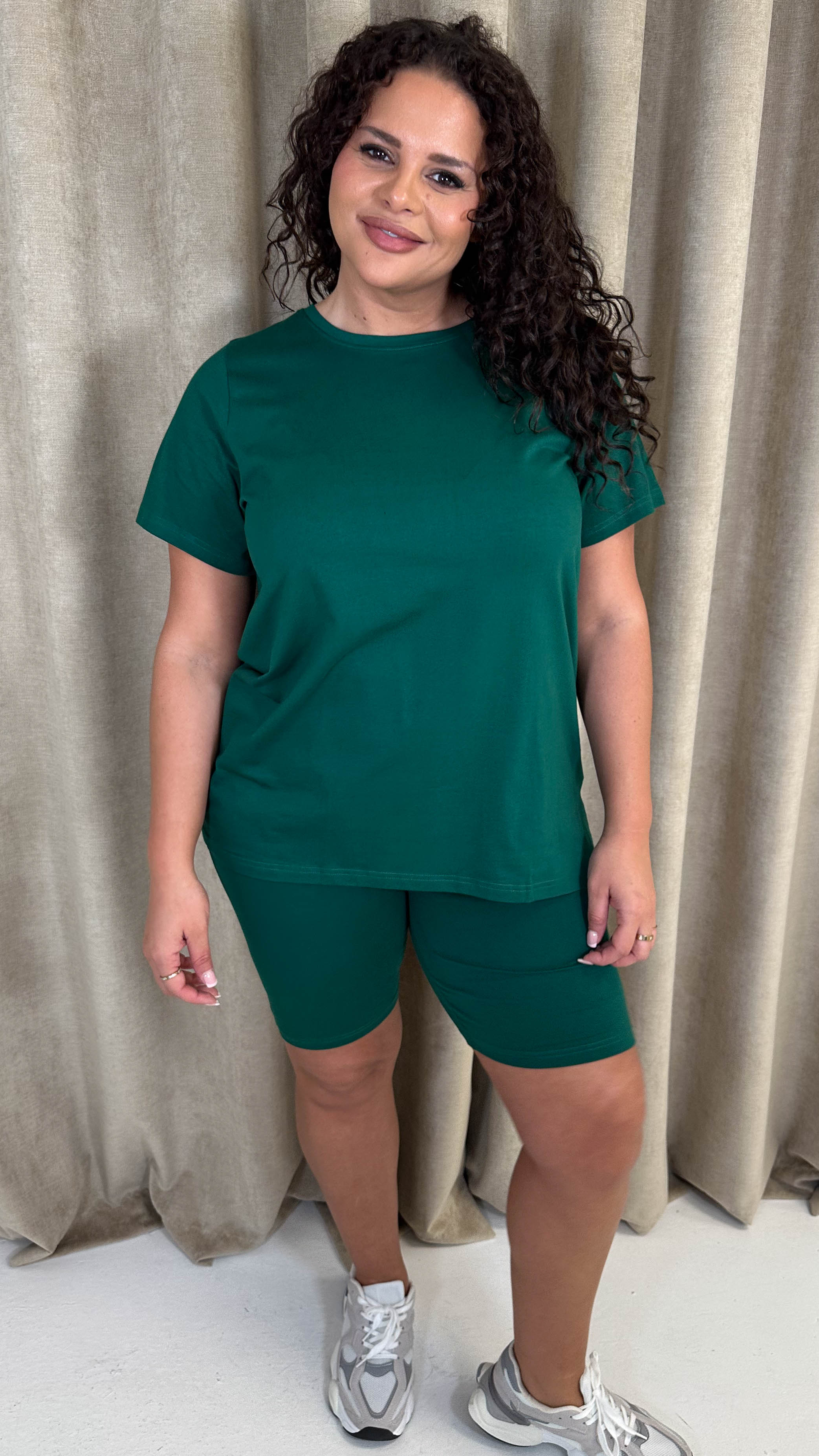 CurveWow Basic T-Shirt & Cycle Short Set Forest Green - Image 4