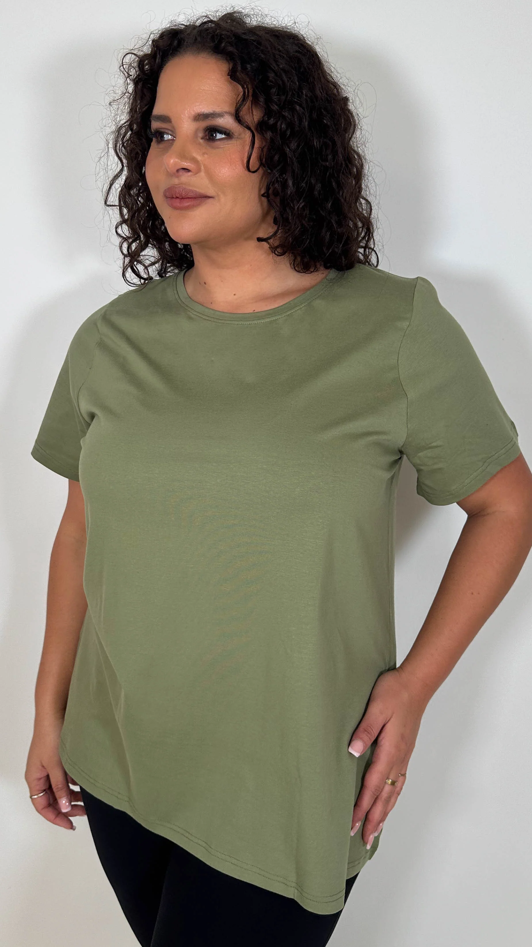 CurveWow Basic T-Shirt Khaki - Image 4