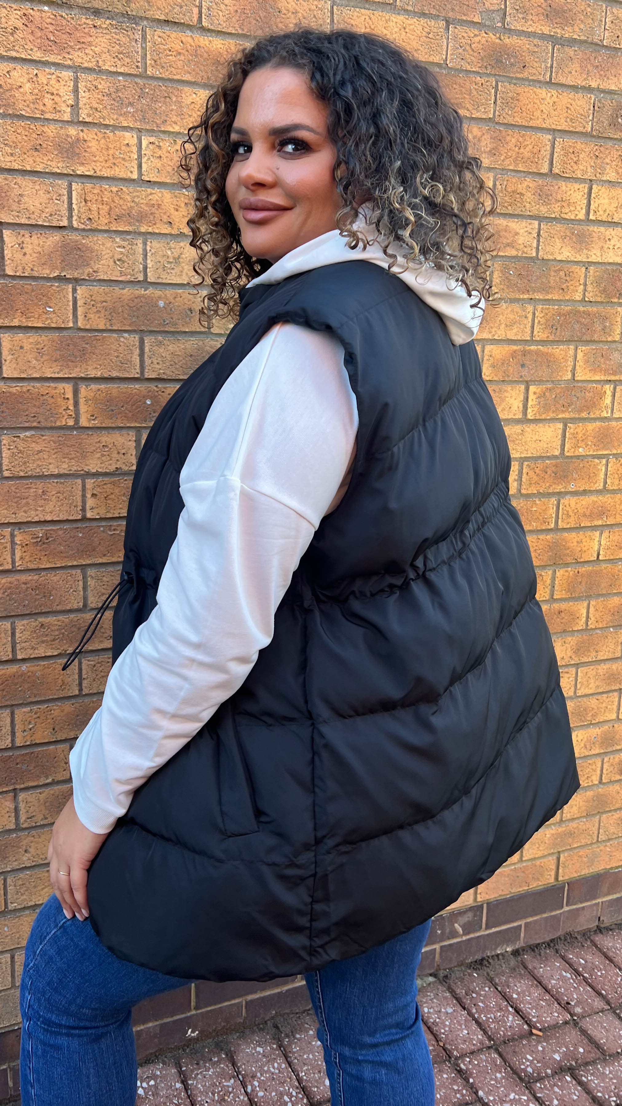 CurveWow Padded Gilet Black - Image 8