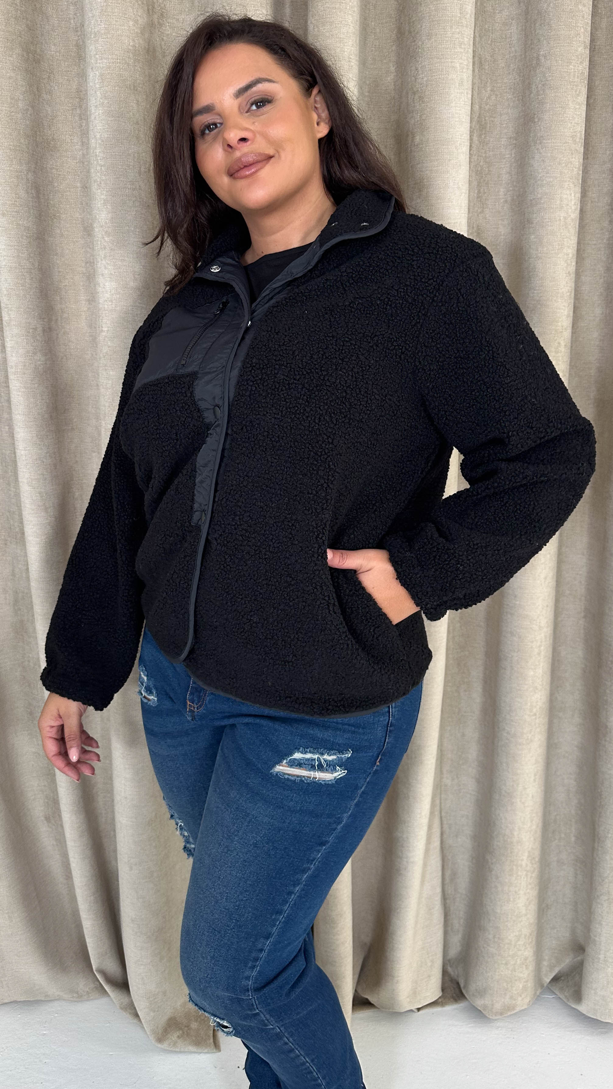 CurveWow Borg Teddy Jacket Black - Image 5