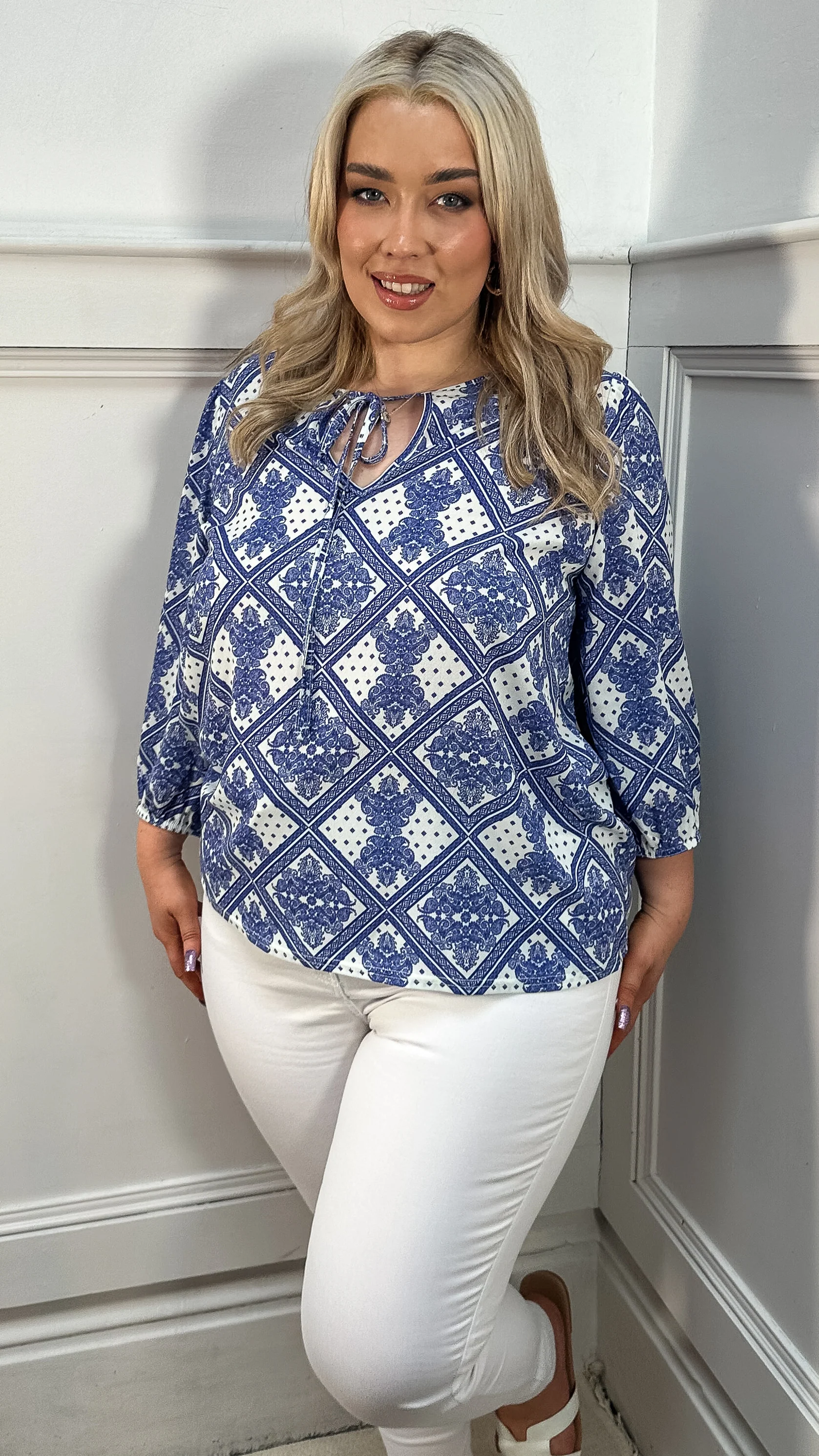 CurveWow Keyhole Tie Front Top Blue Paisley - Image 4