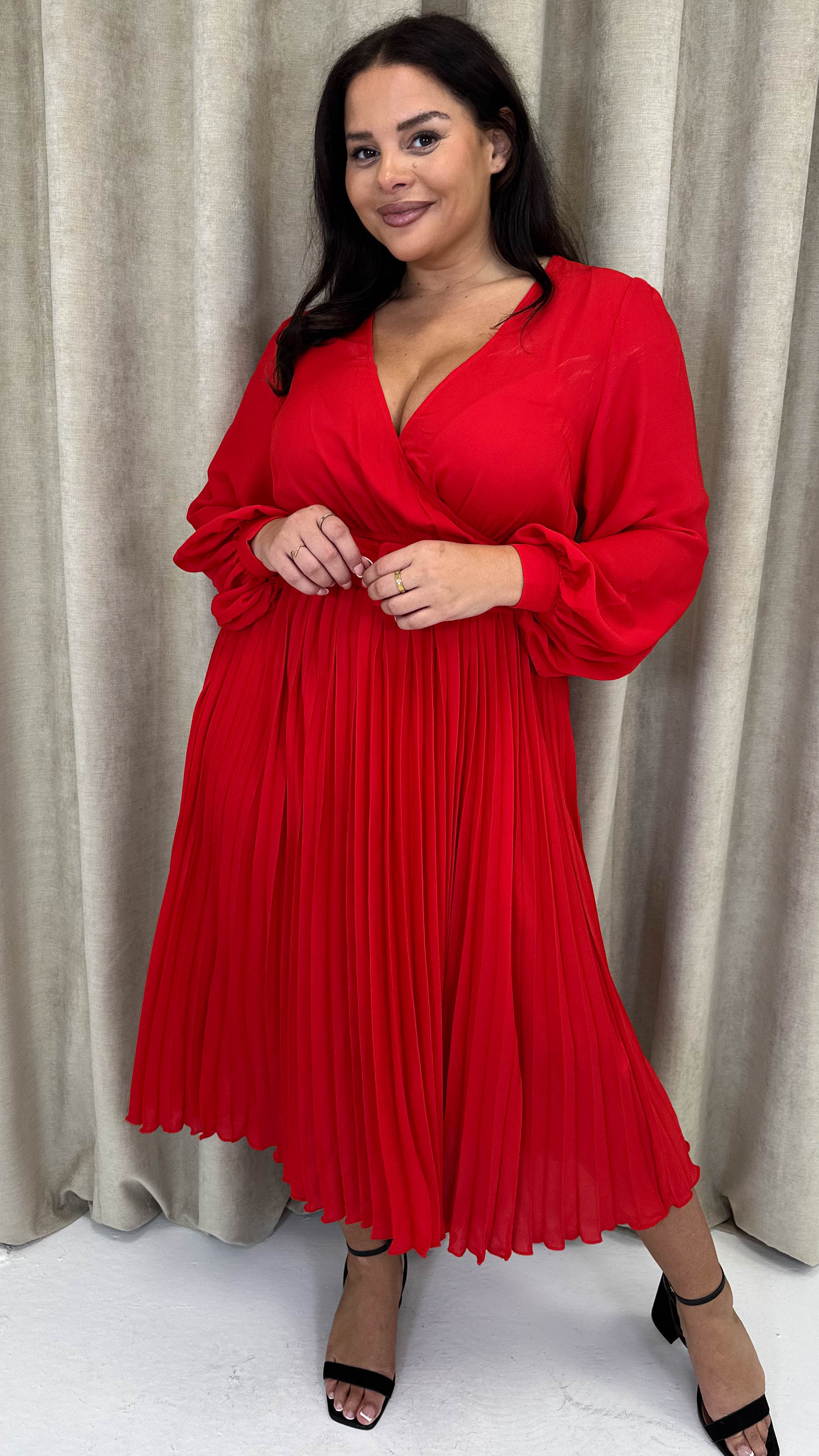 CurveWow Buckle Belt Pleated Midi Dress Red - Image 8