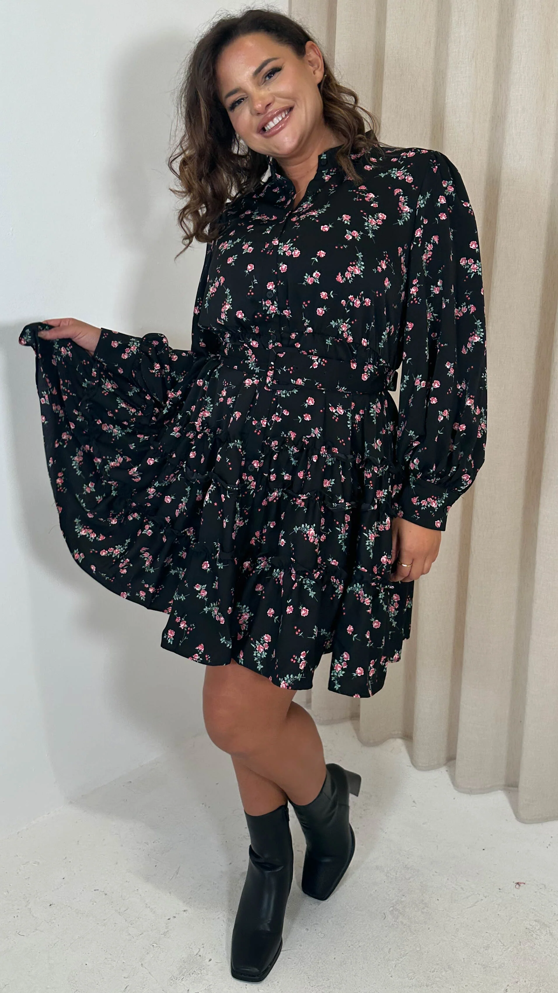 CurveWow Button Front Belted Tiered Midi Dress Black Floral - Image 4