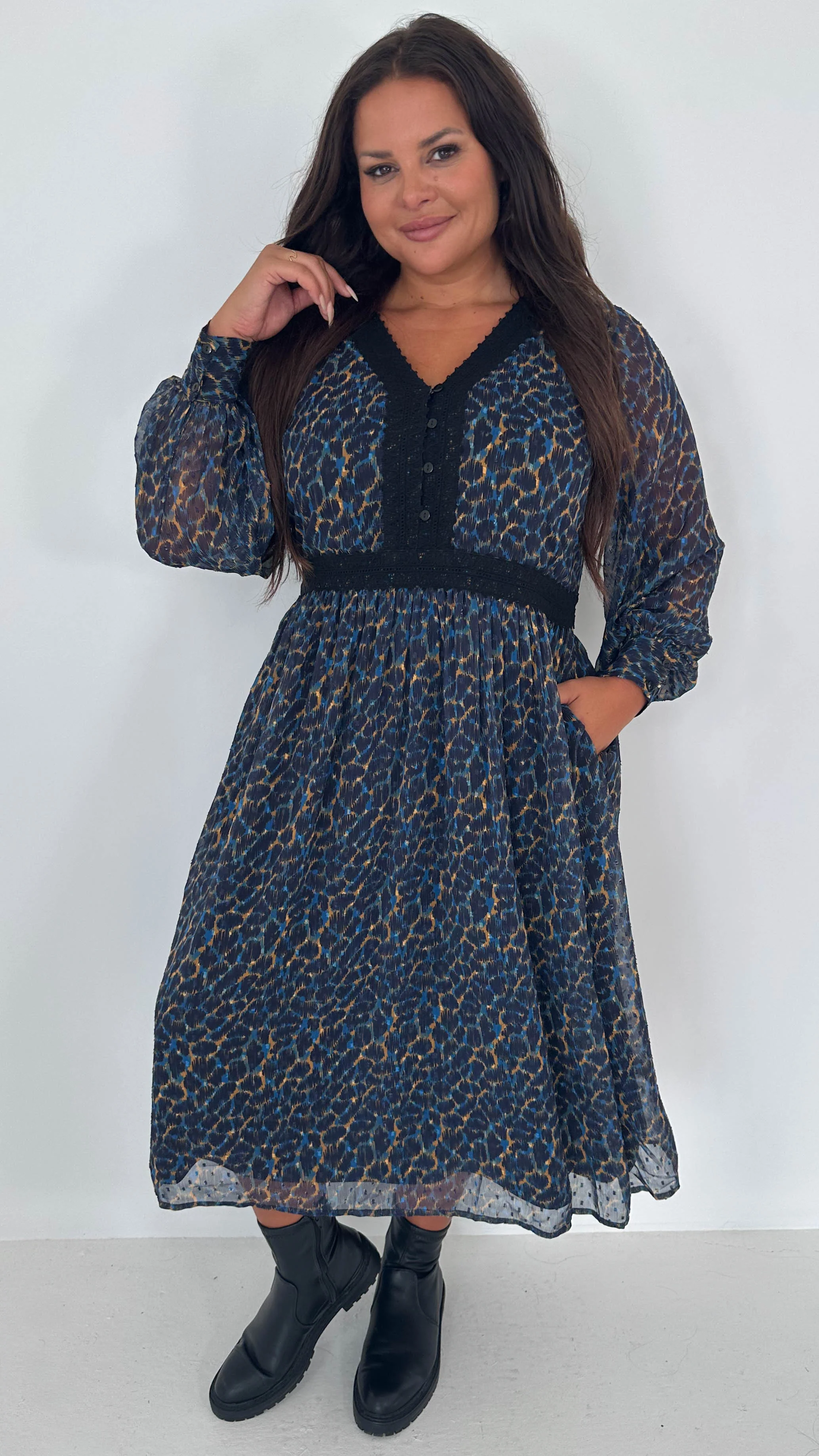 CurveWow Button Front Midi Dress Blue Animal Print - Image 5