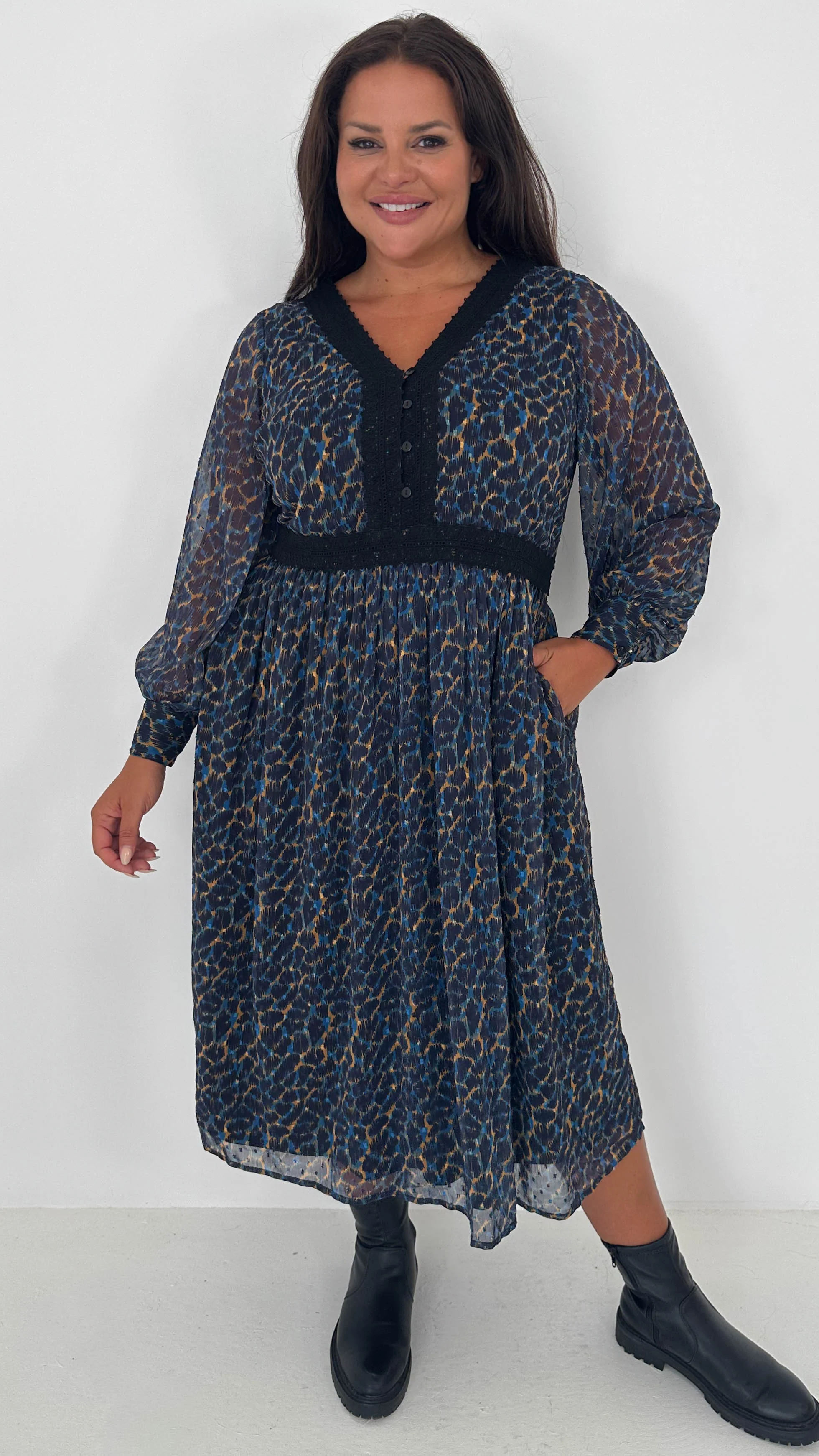 CurveWow Button Front Midi Dress Blue Animal Print - Image 6