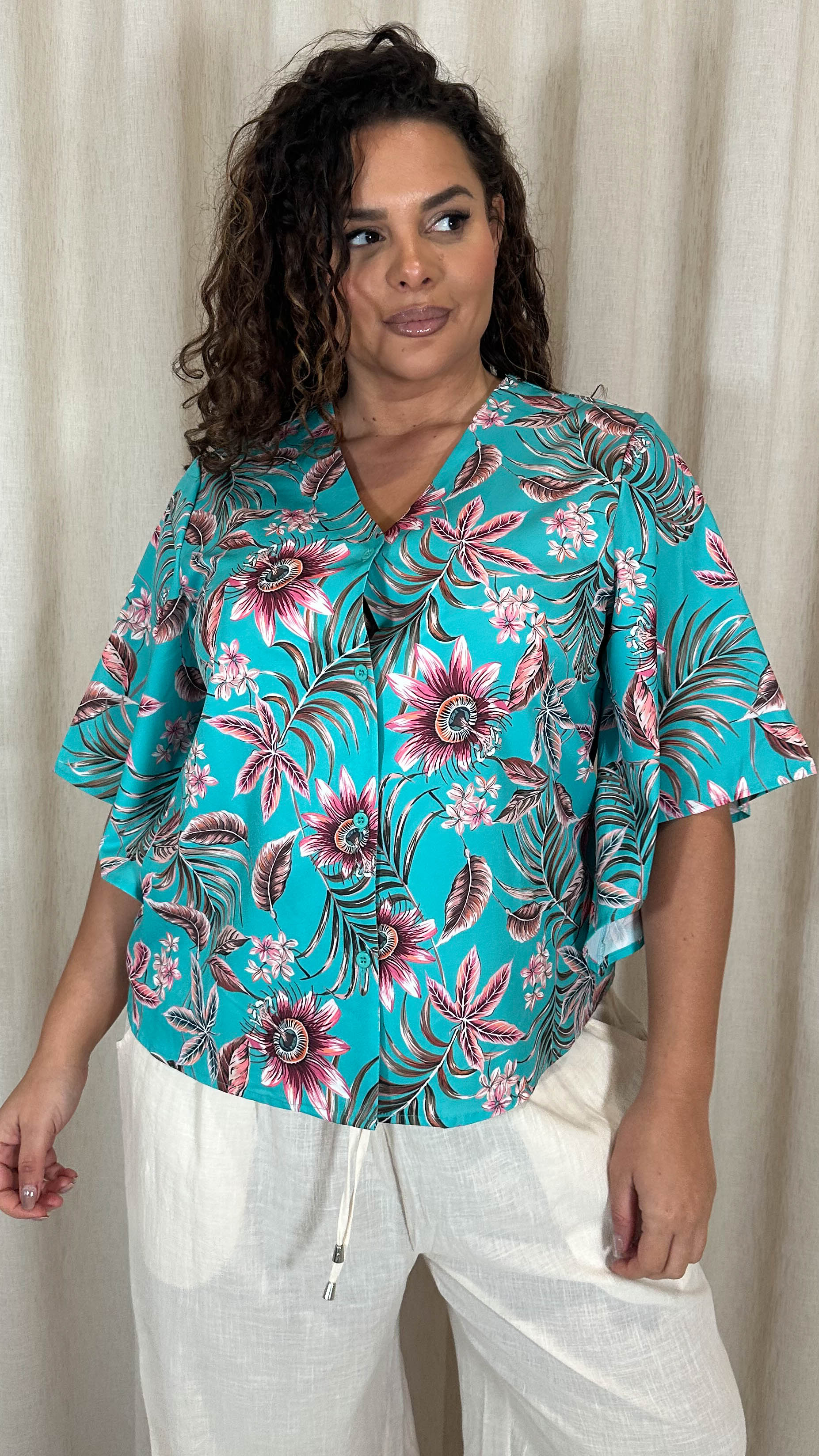 CurveWow Button Front Top Turquoise Palm - Image 5