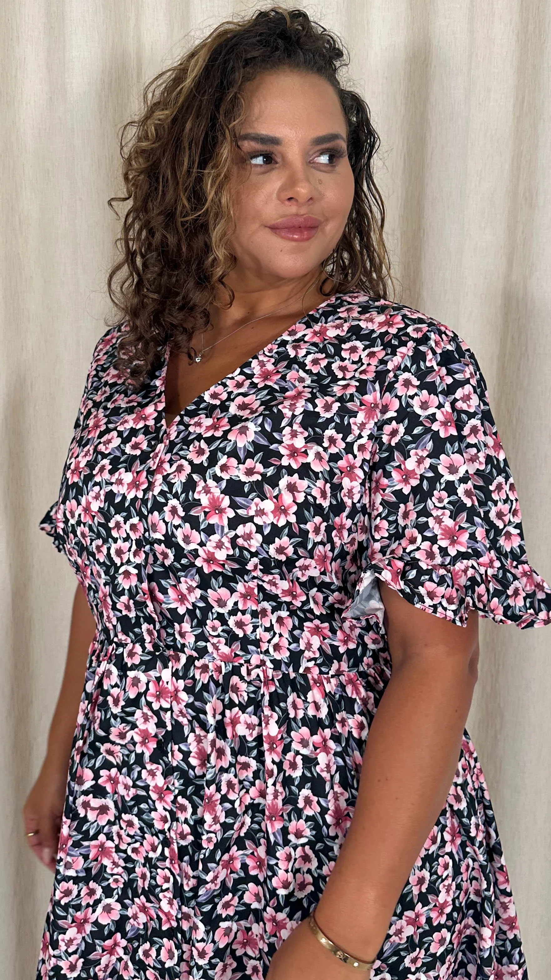 CurveWow Button Through Dress Black Pink Ditsy Floral - Image 2