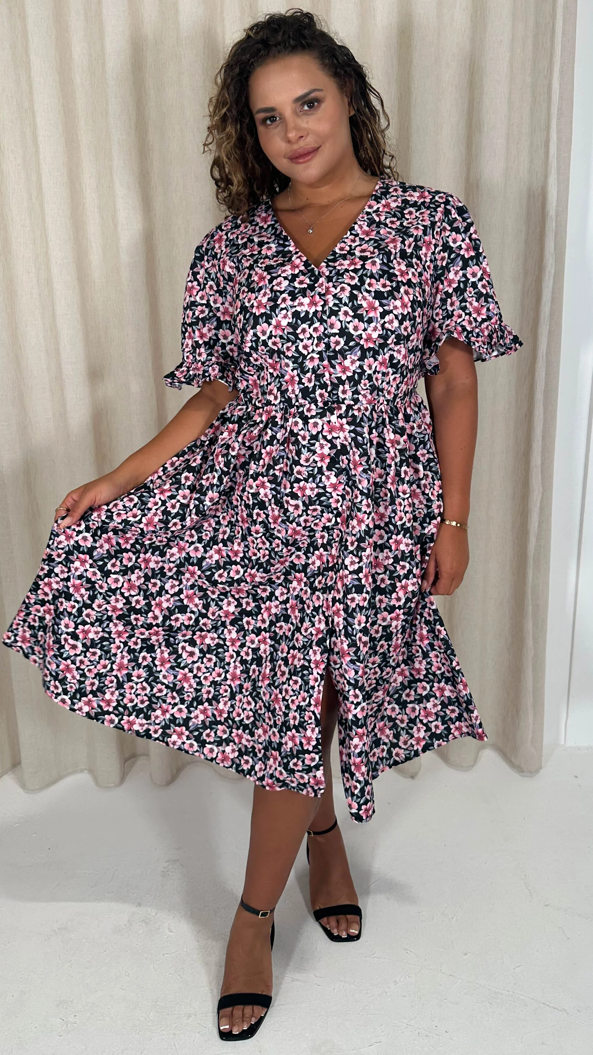 CurveWow Button Through Dress Black Pink Ditsy Floral - Image 4