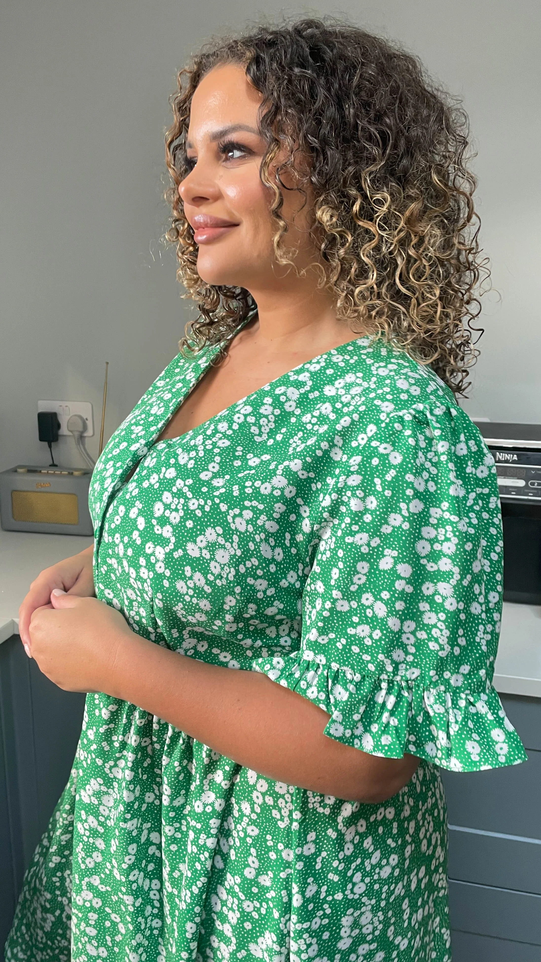 CurveWow Button Through Dress Green Floral - Image 7
