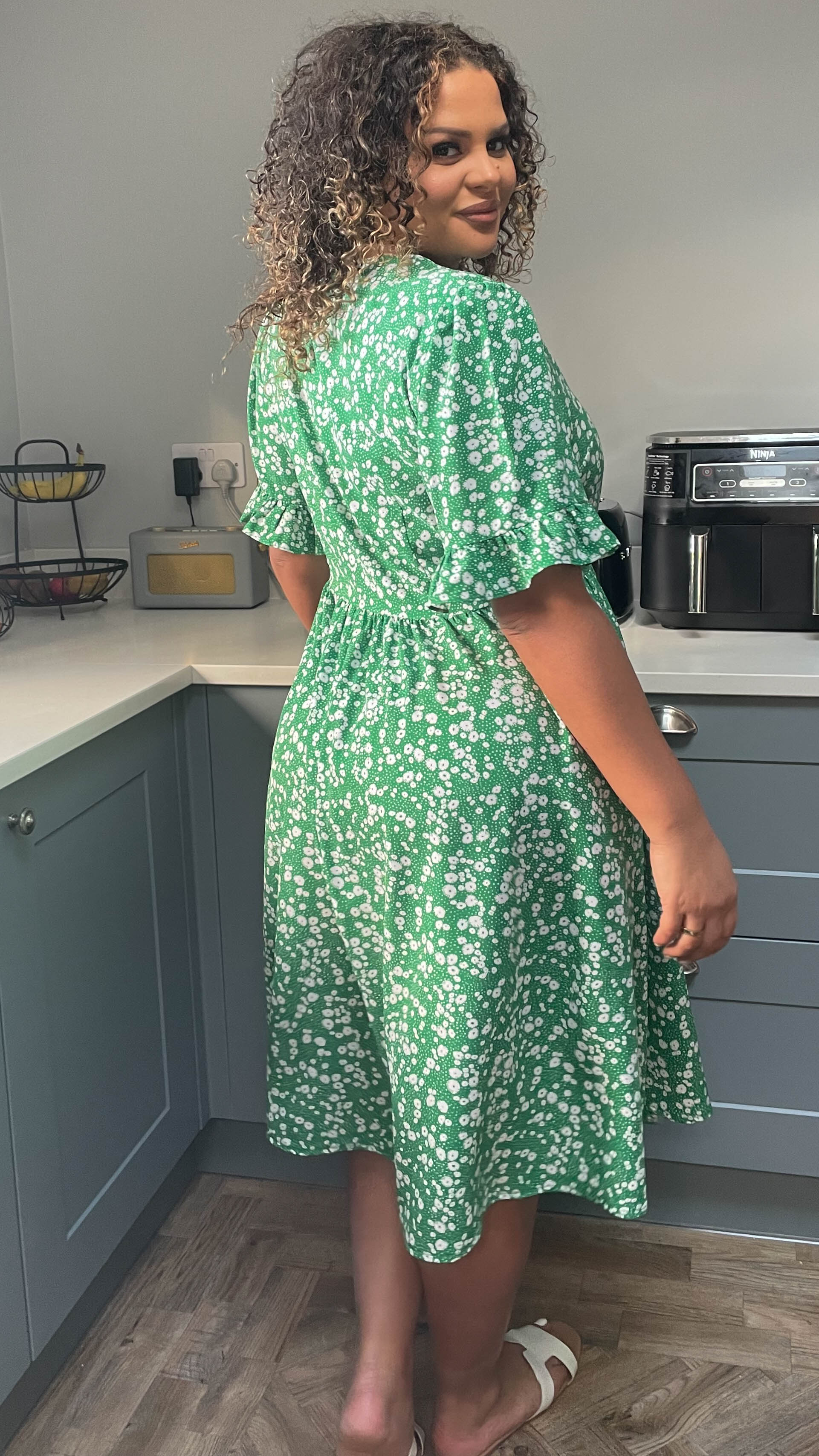CurveWow Button Through Dress Green Floral - Image 8