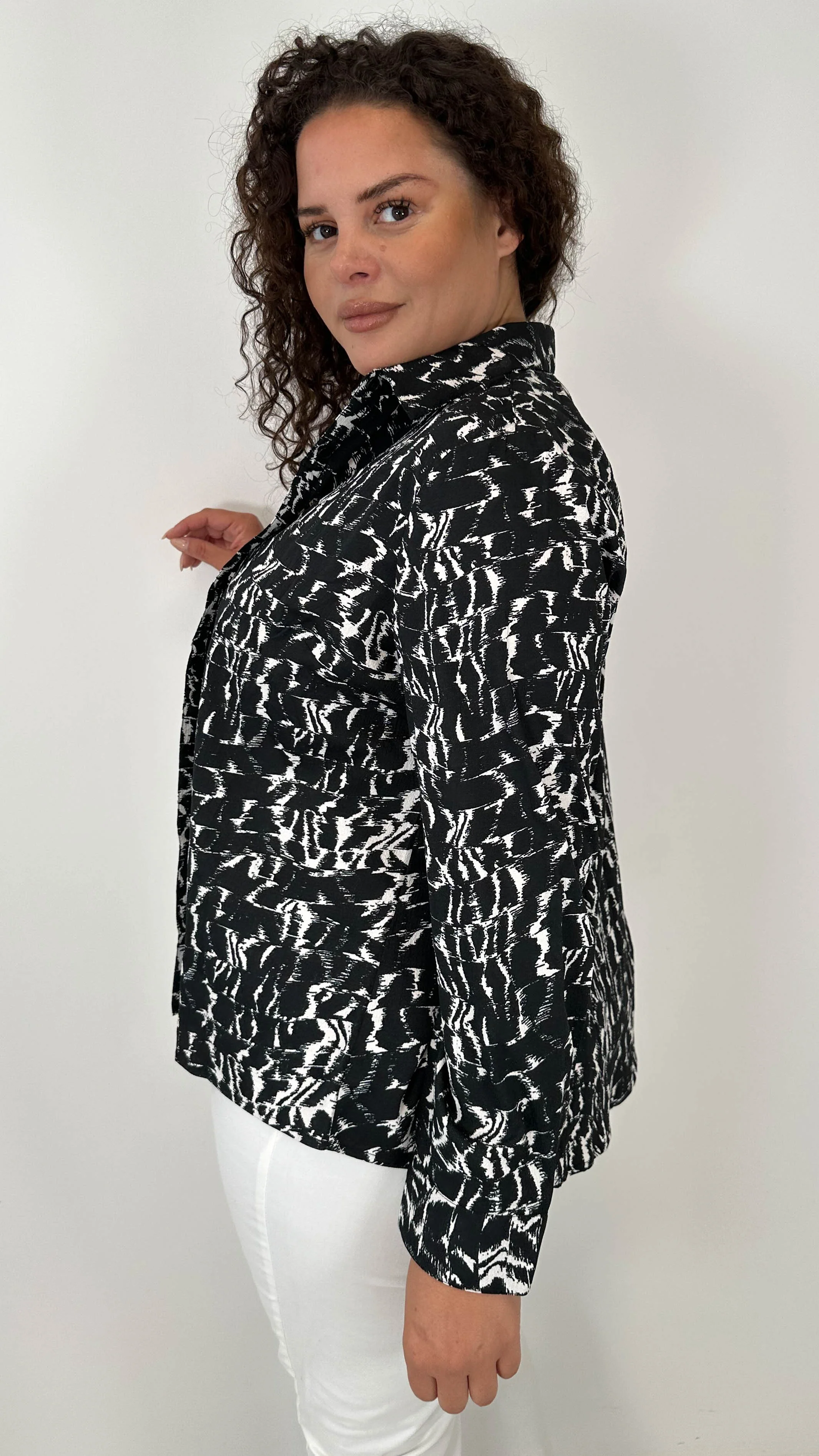 CurveWow Mono Print Long Sleeve Shirt - Image 10
