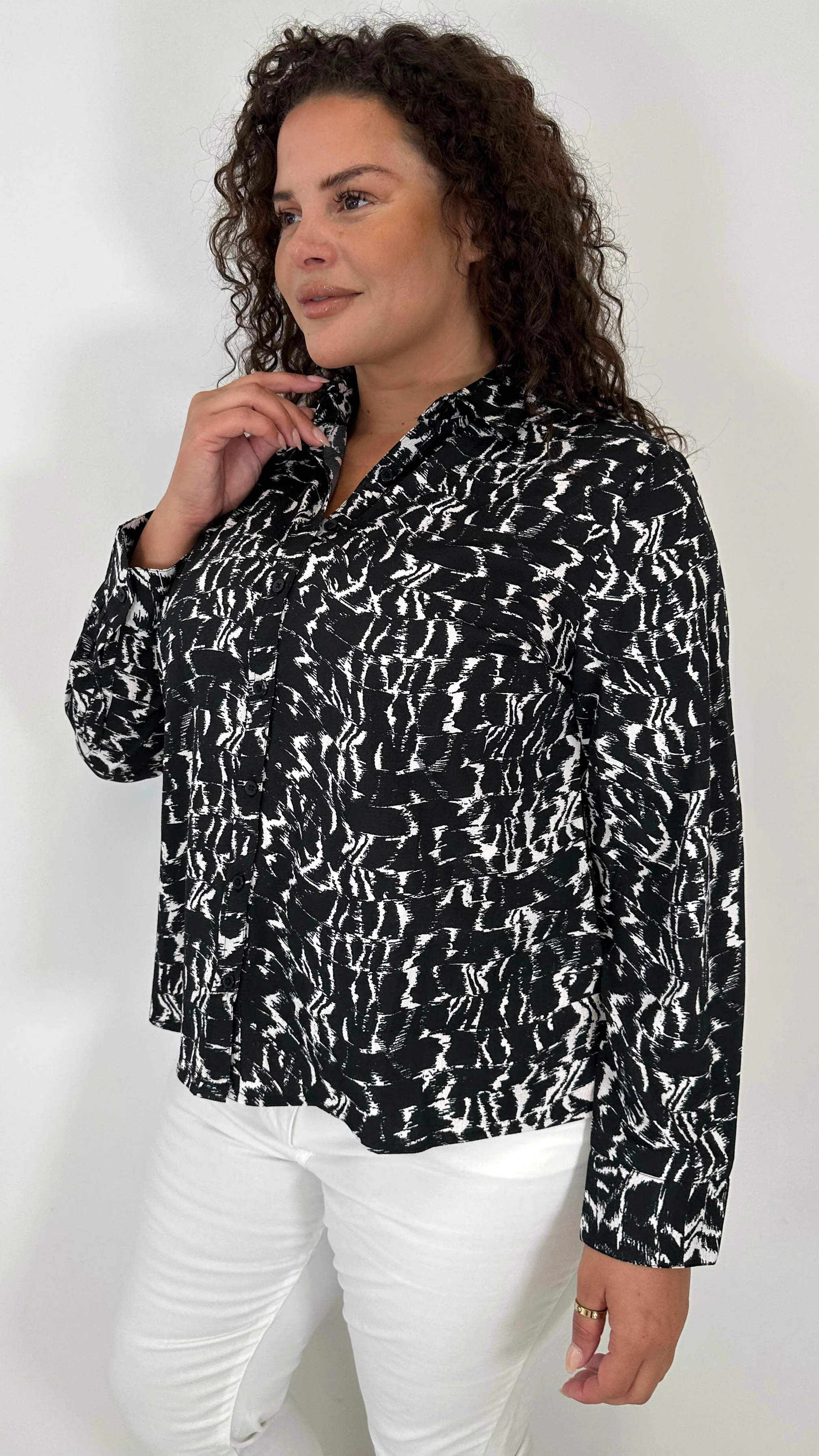 CurveWow Mono Print Long Sleeve Shirt - Image 8