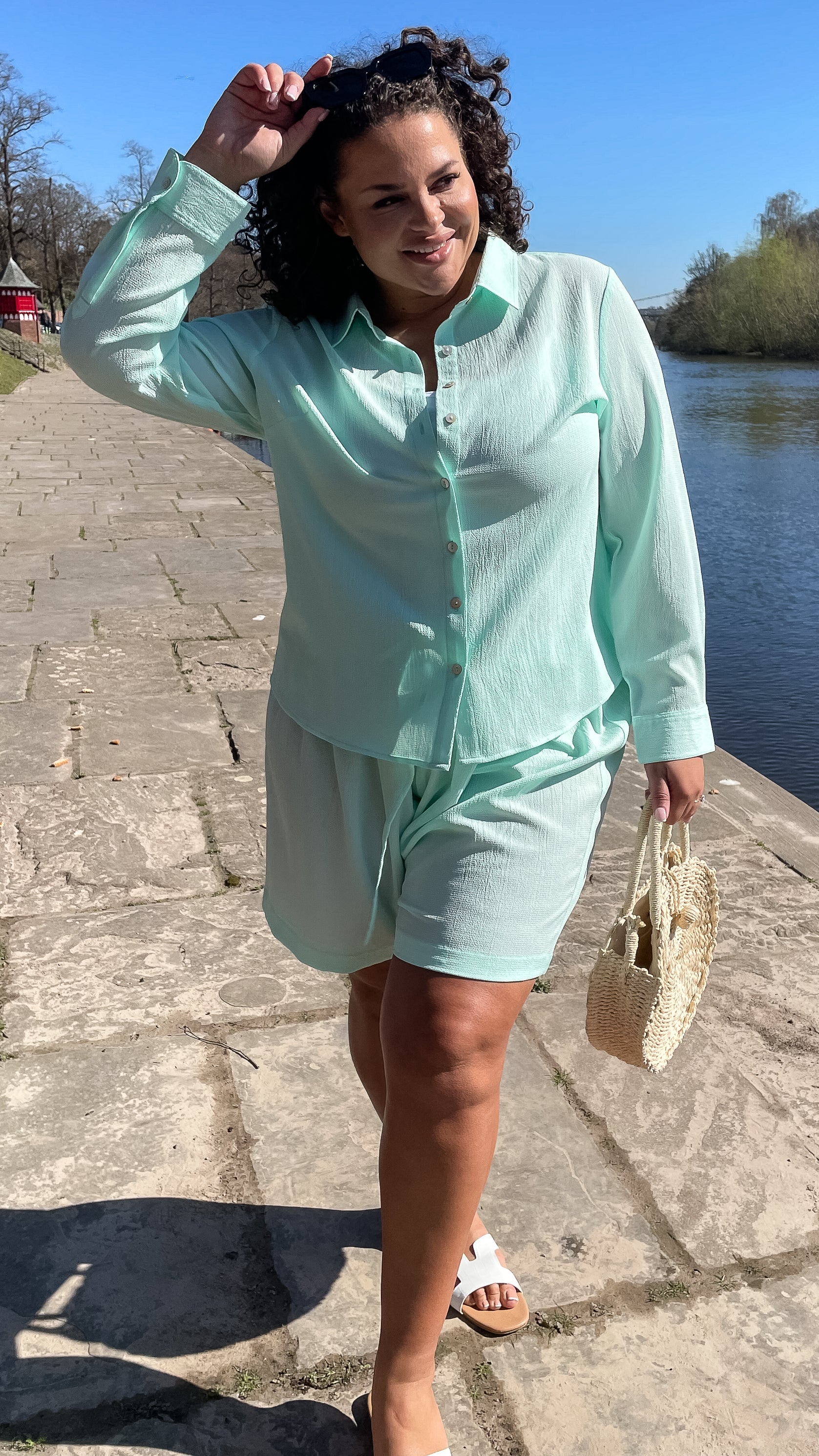 CurveWow Button Through Shirt Green - Image 7