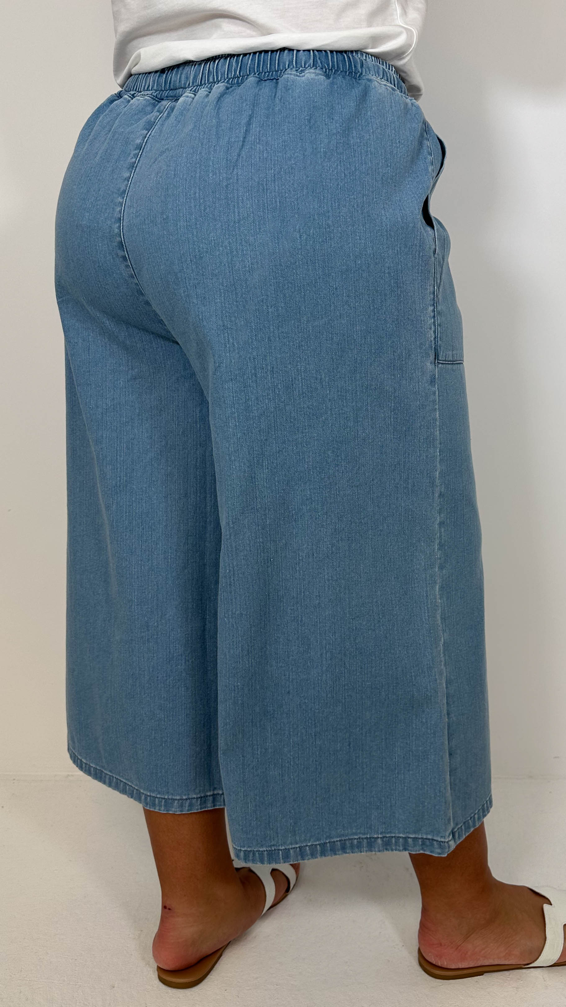 CurveWow Chambray Culottes Light Wash - Image 9