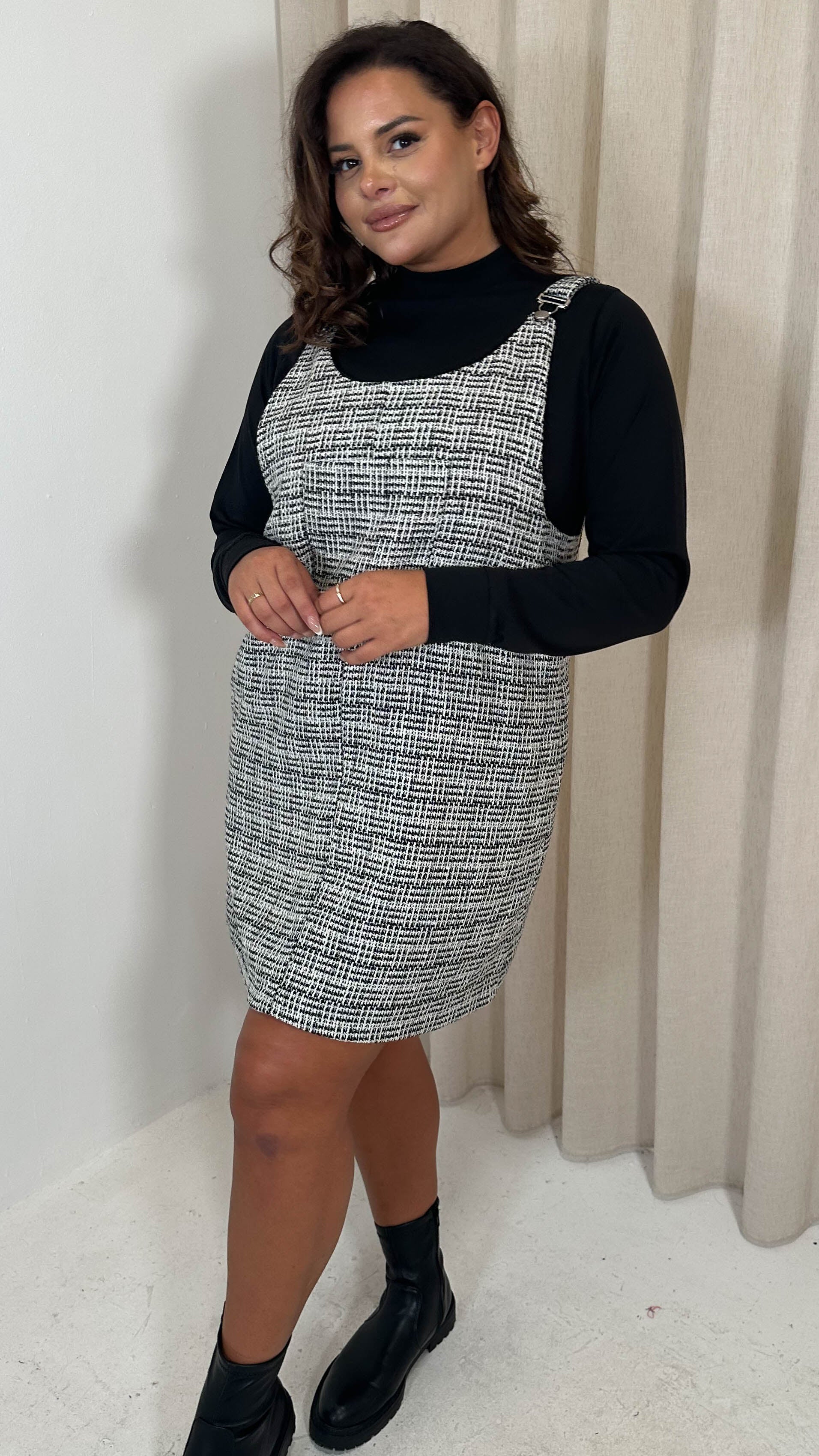 CurveWow Check Pinafore Dress Black & White - Image 3