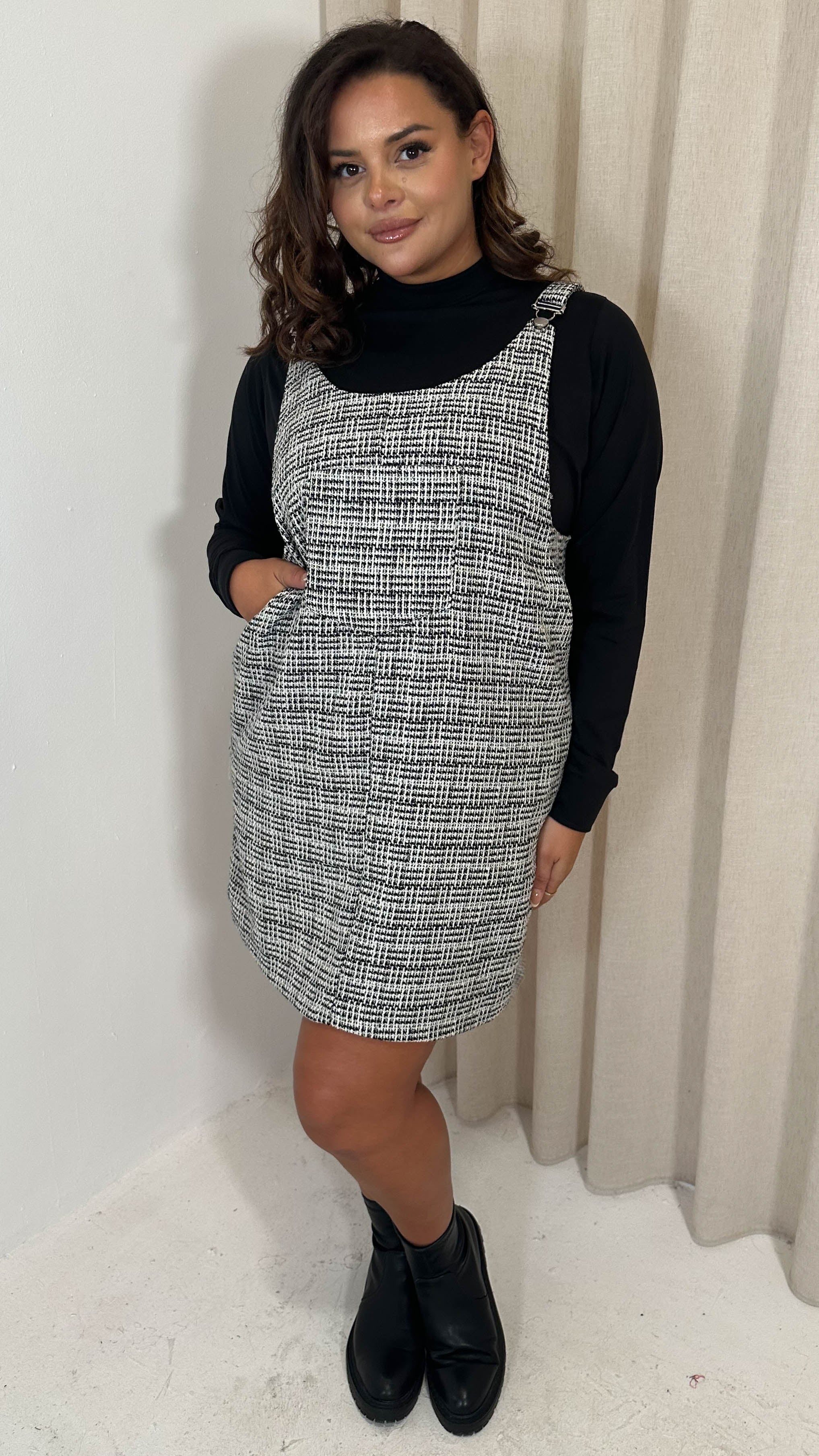 CurveWow Check Pinafore Dress Black & White - Image 4