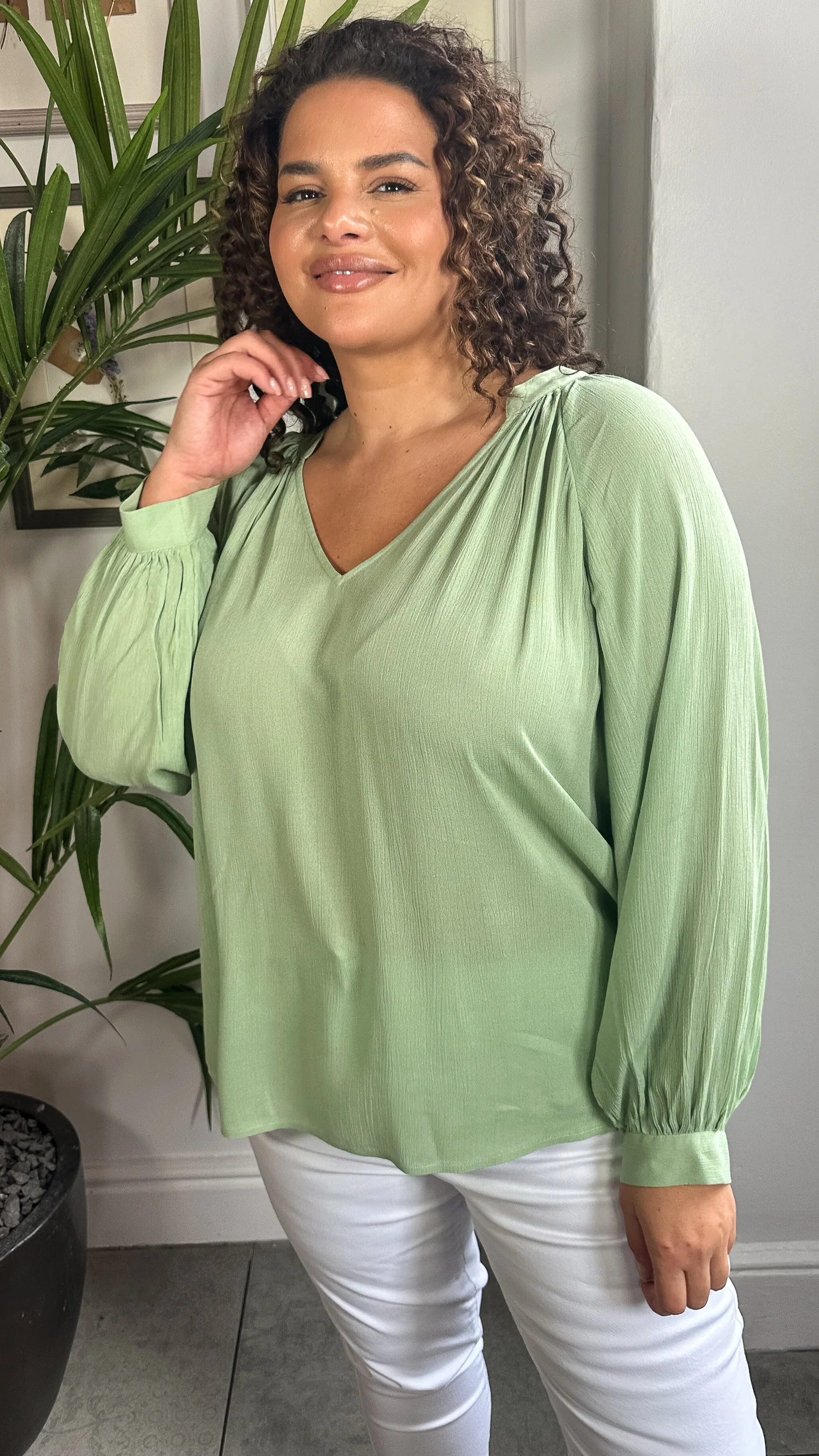 CurveWow Cheese Cloth Vneck Top Green - Image 3