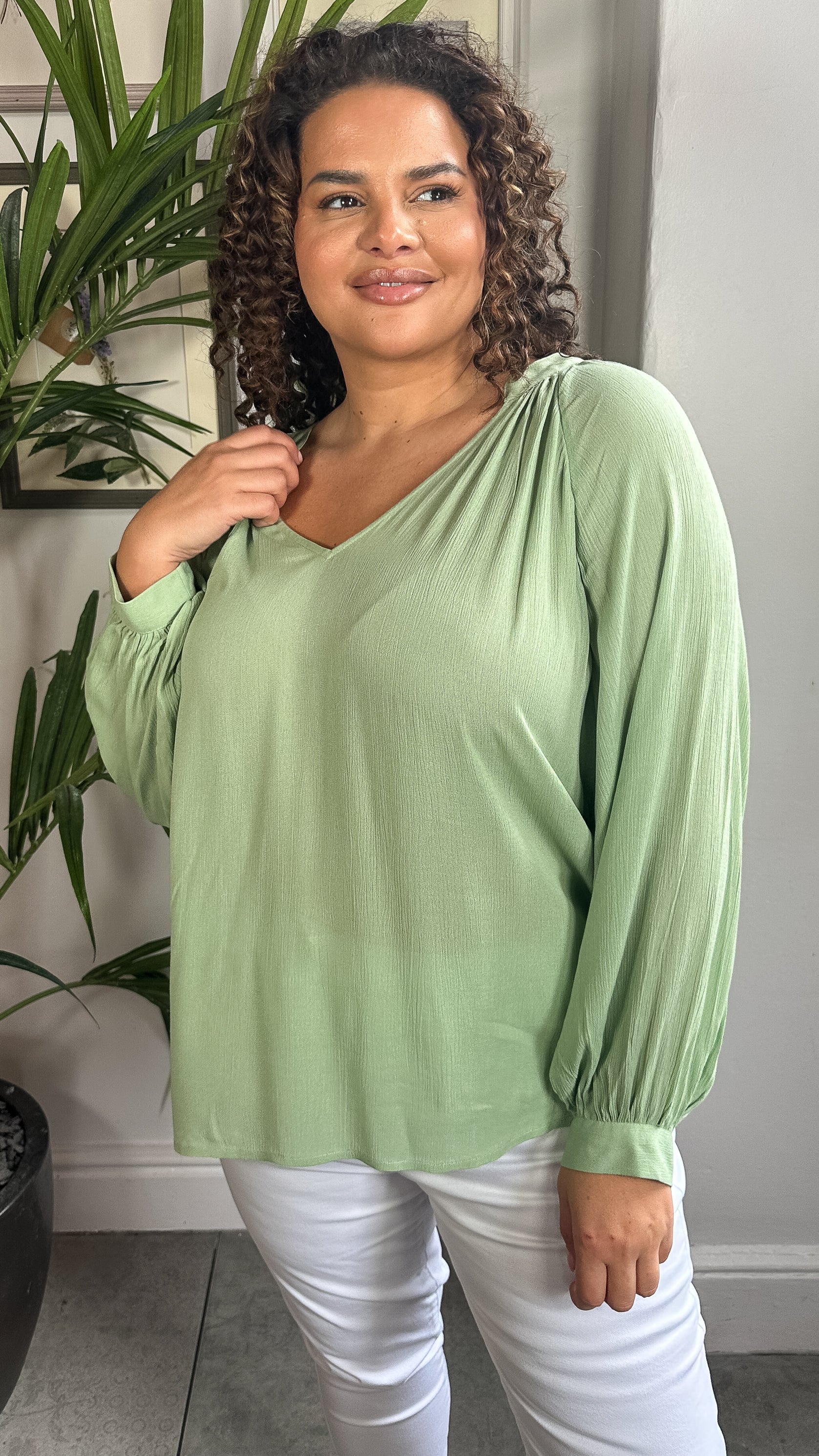 CurveWow Cheese Cloth Vneck Top Green - Image 4