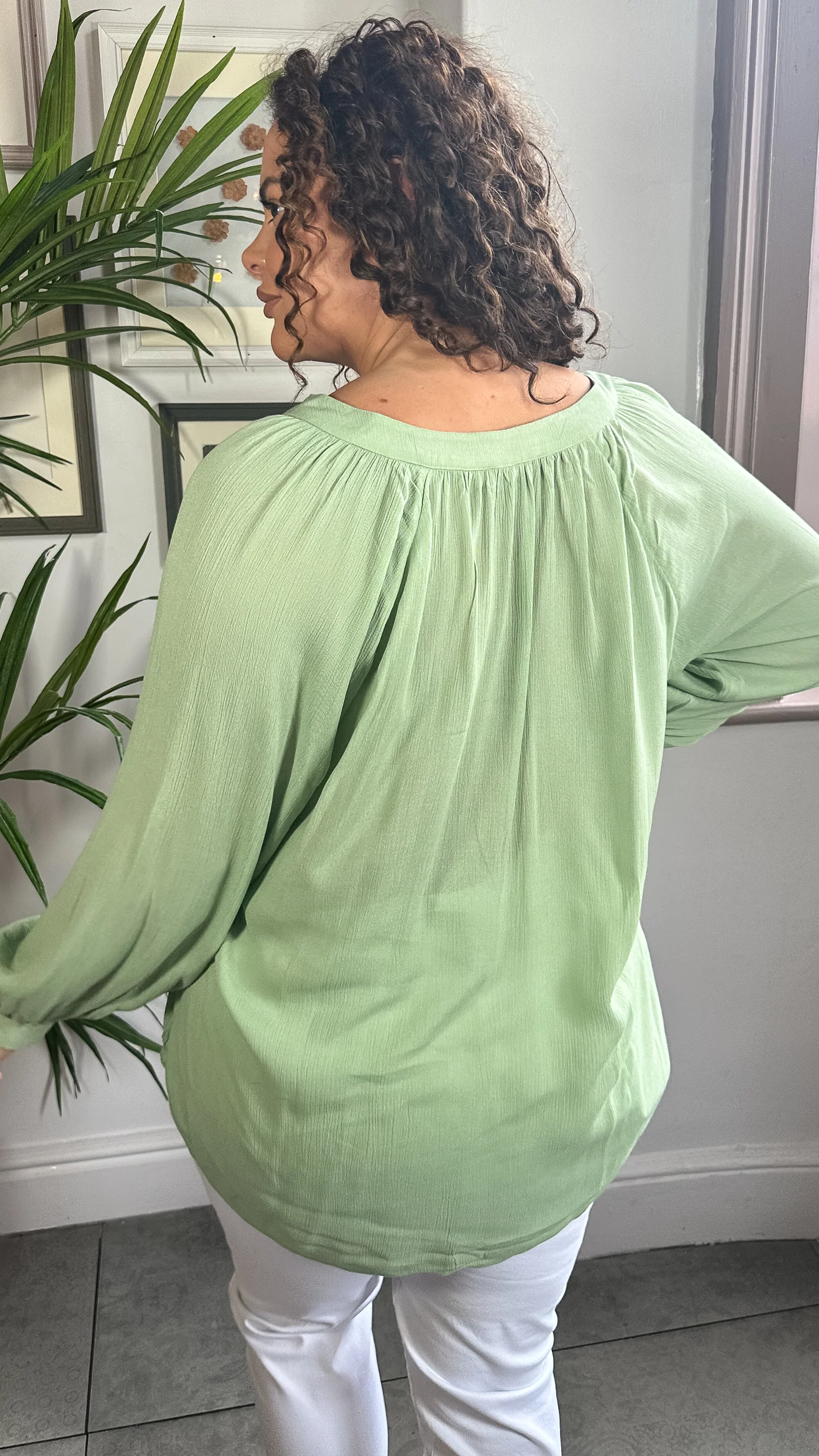CurveWow Cheese Cloth Vneck Top Green - Image 7