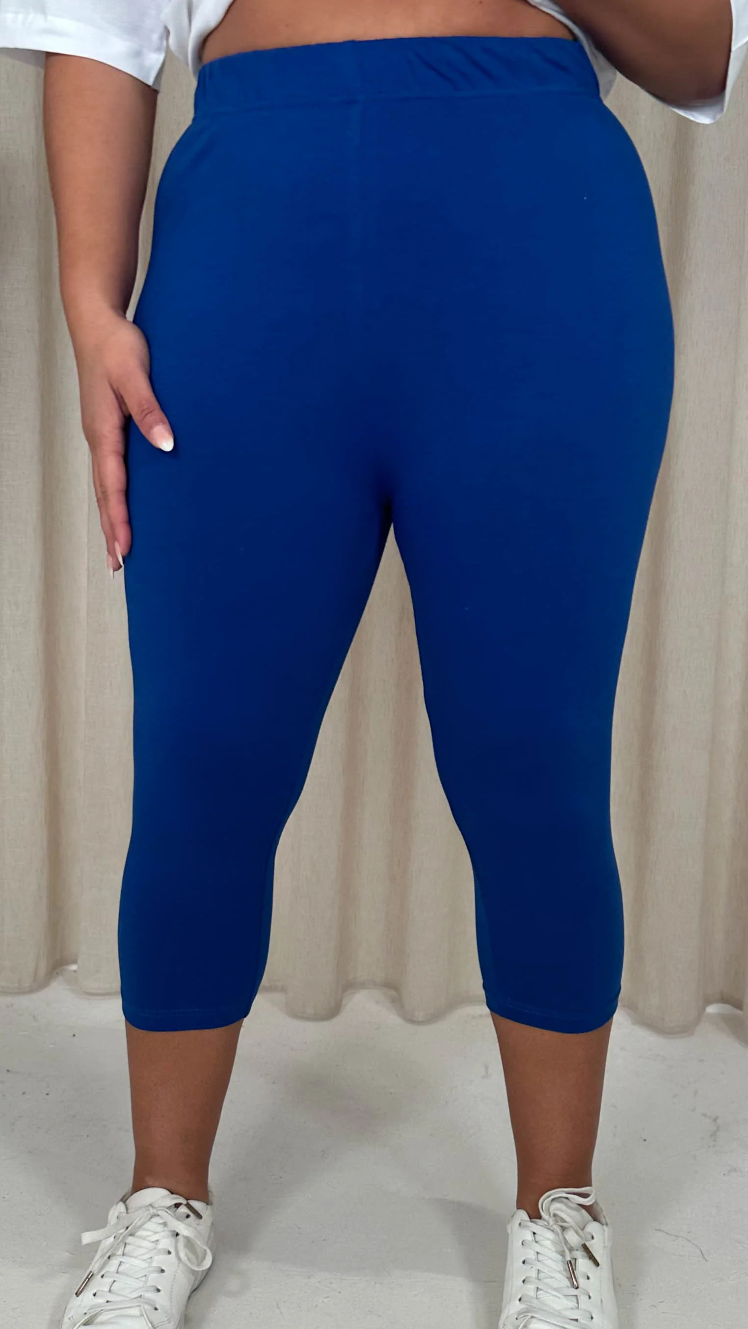 CurveWow Cropped Basic Leggings Blue - Image 6