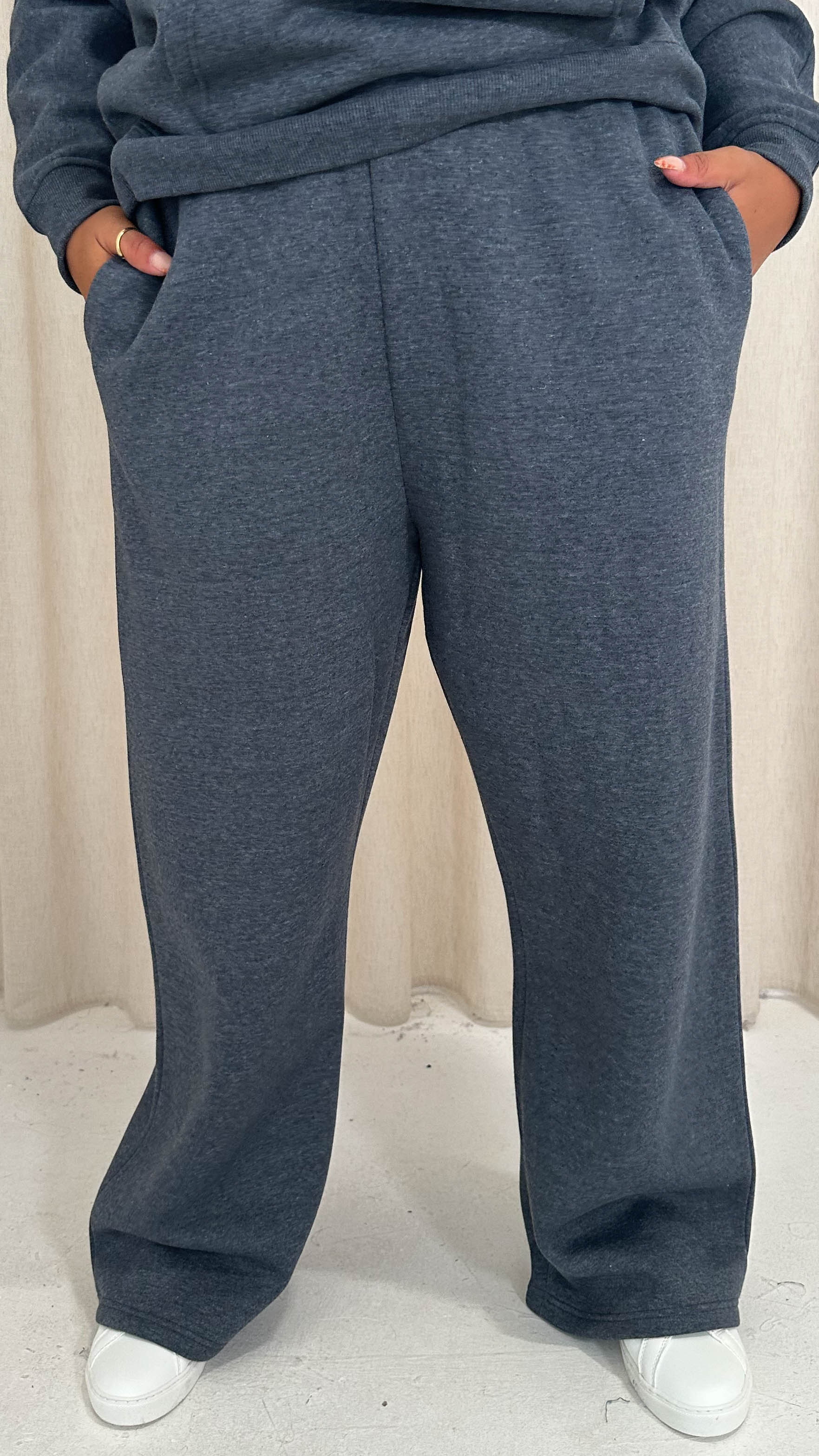 CurveWow Brush Back Wide Leg Trouser Grey - Image 3