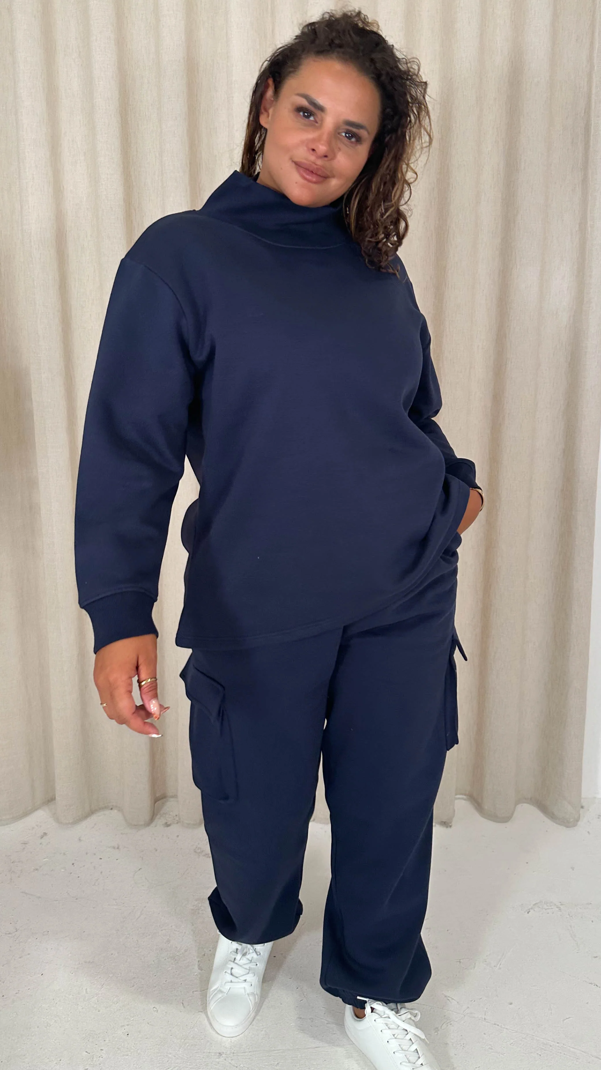 CurveWow Cargo Jogger Navy - Image 4