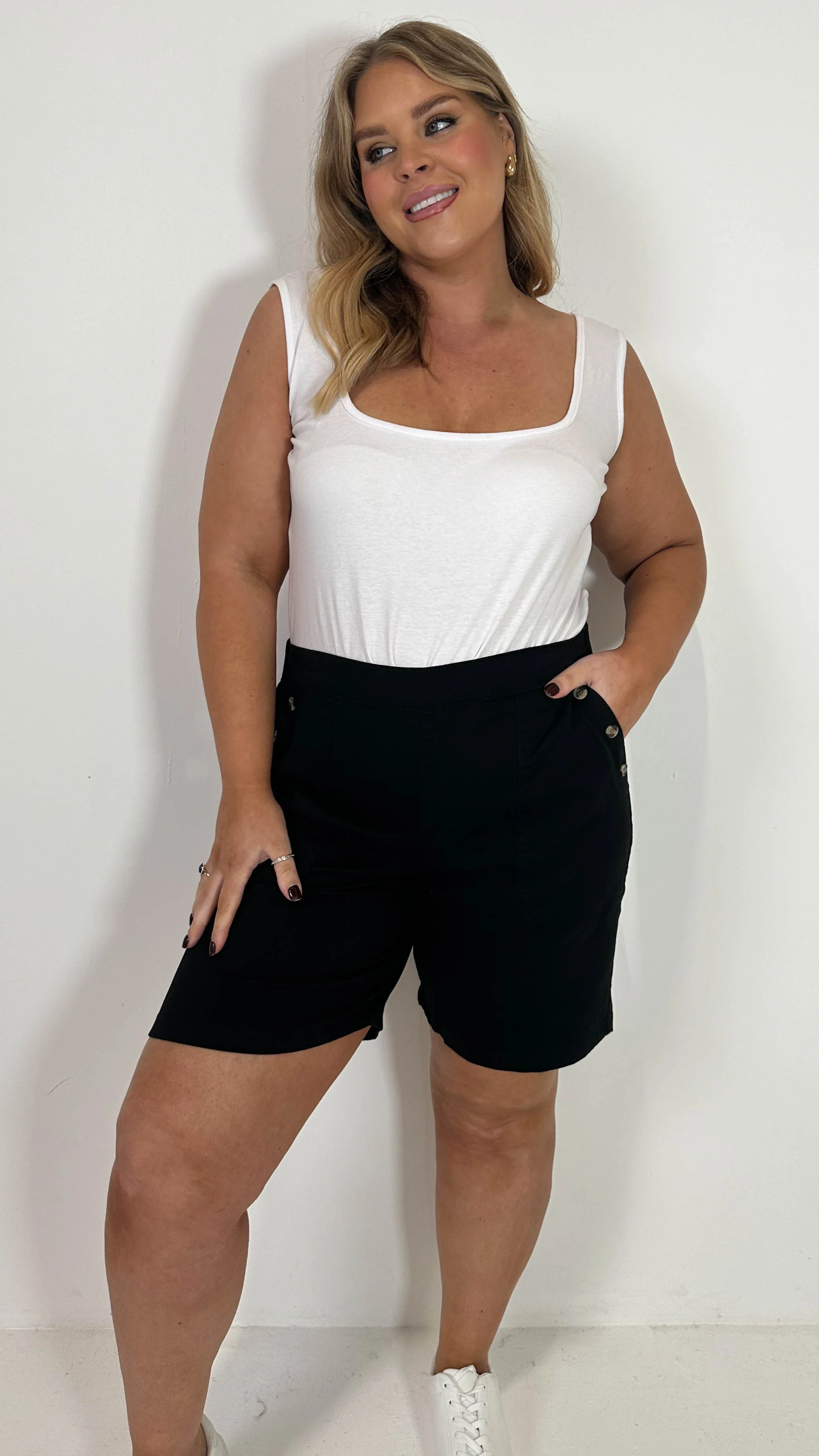CurveWow Denim Button Side Short Black - Image 3