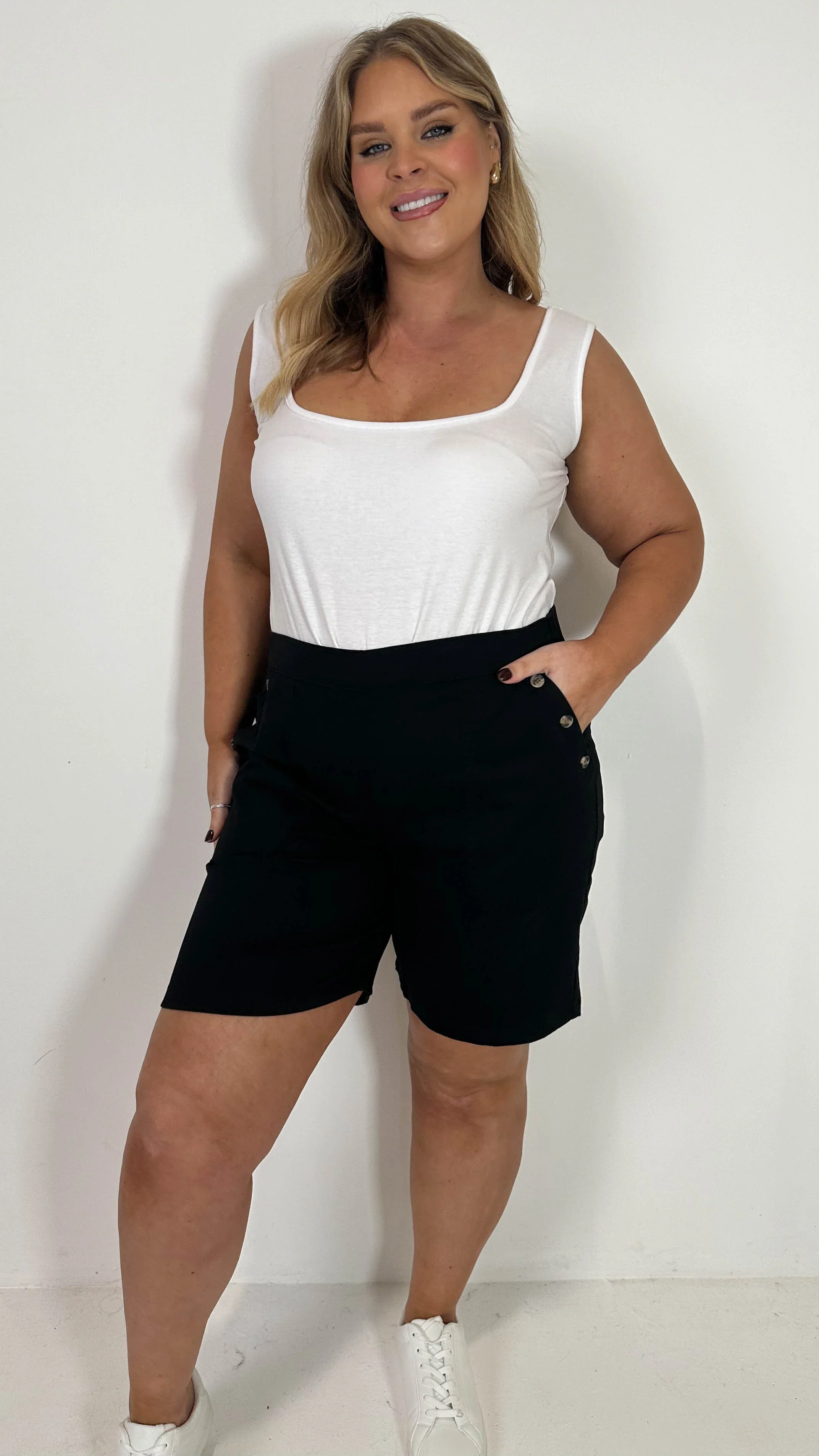 CurveWow Denim Button Side Short Black - Image 4