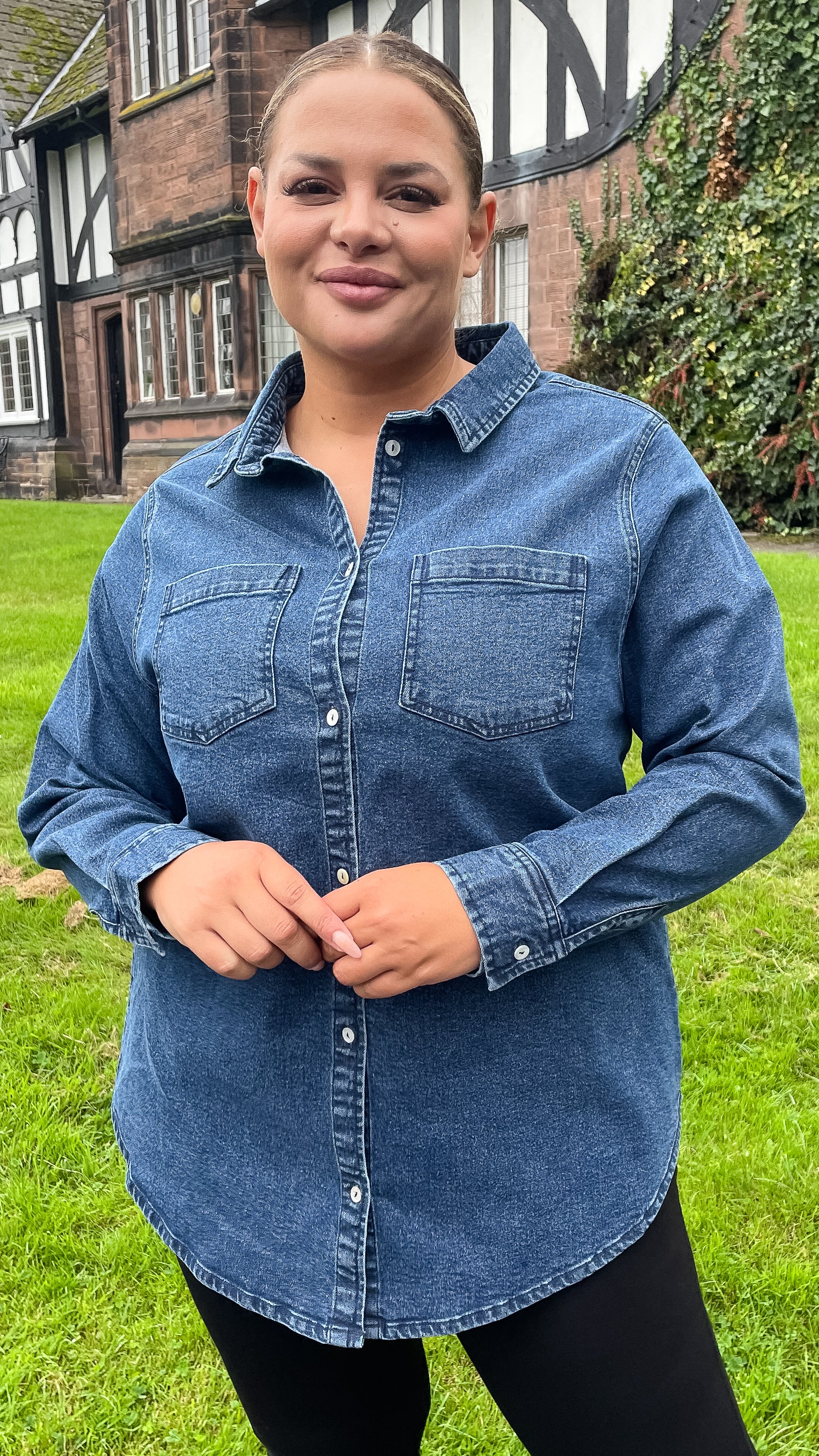 CurveWow Denim Oversized Shirt Mid Blue Wash - Image 7