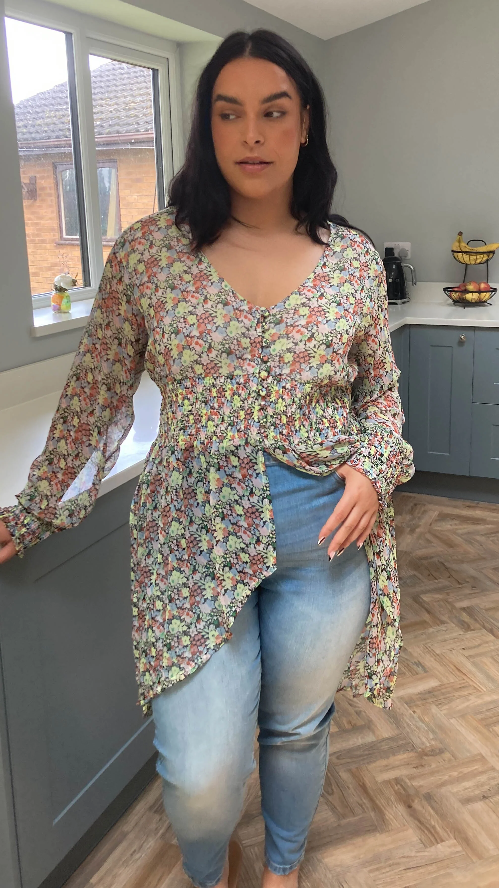 CurveWow Dipped Hem Blouse Floral Print - Image 6